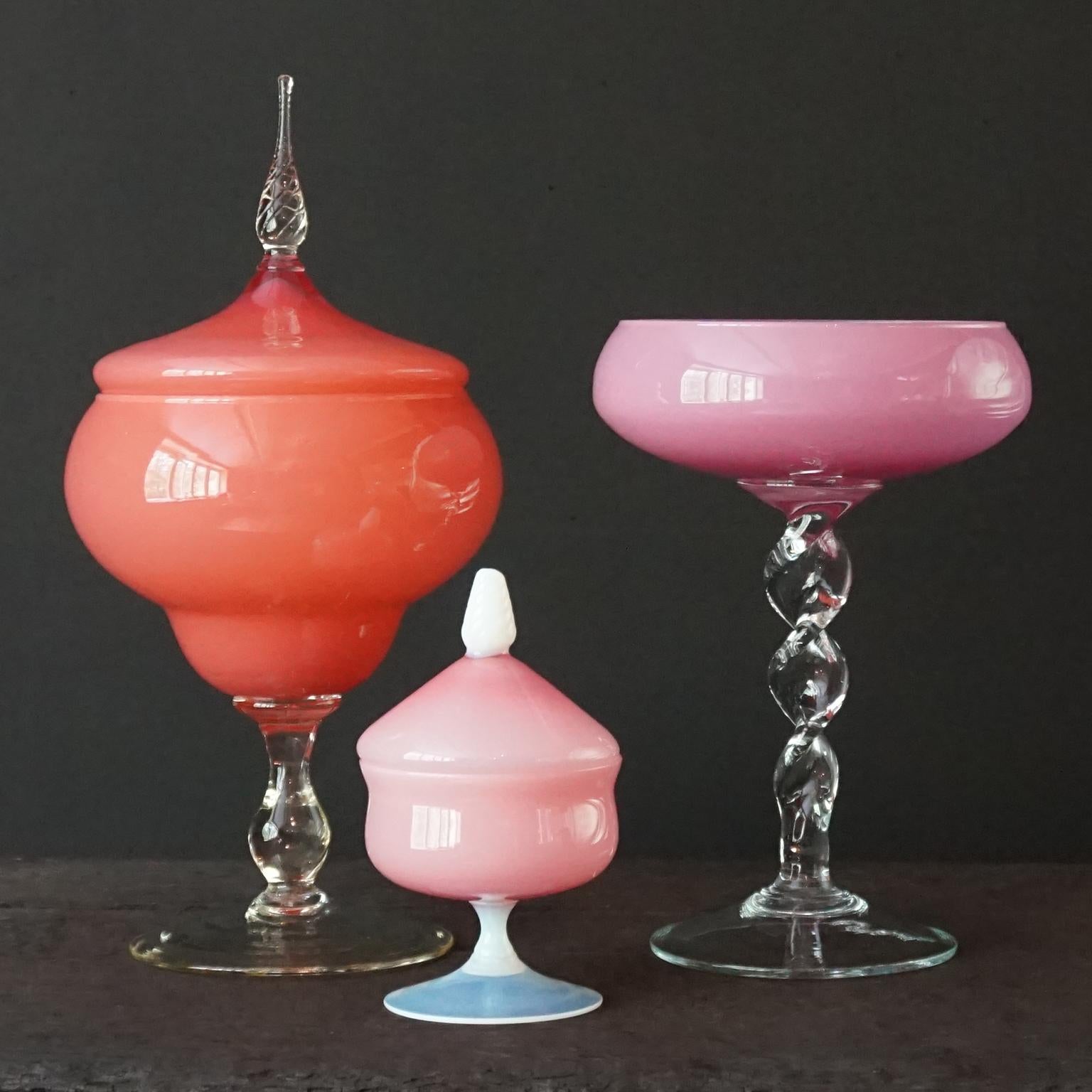 Jarras Floreros Boticarios de Cristal Empoli Rosa Italianos de Mitad de Siglo de 1960 mediados del siglo XX en venta
