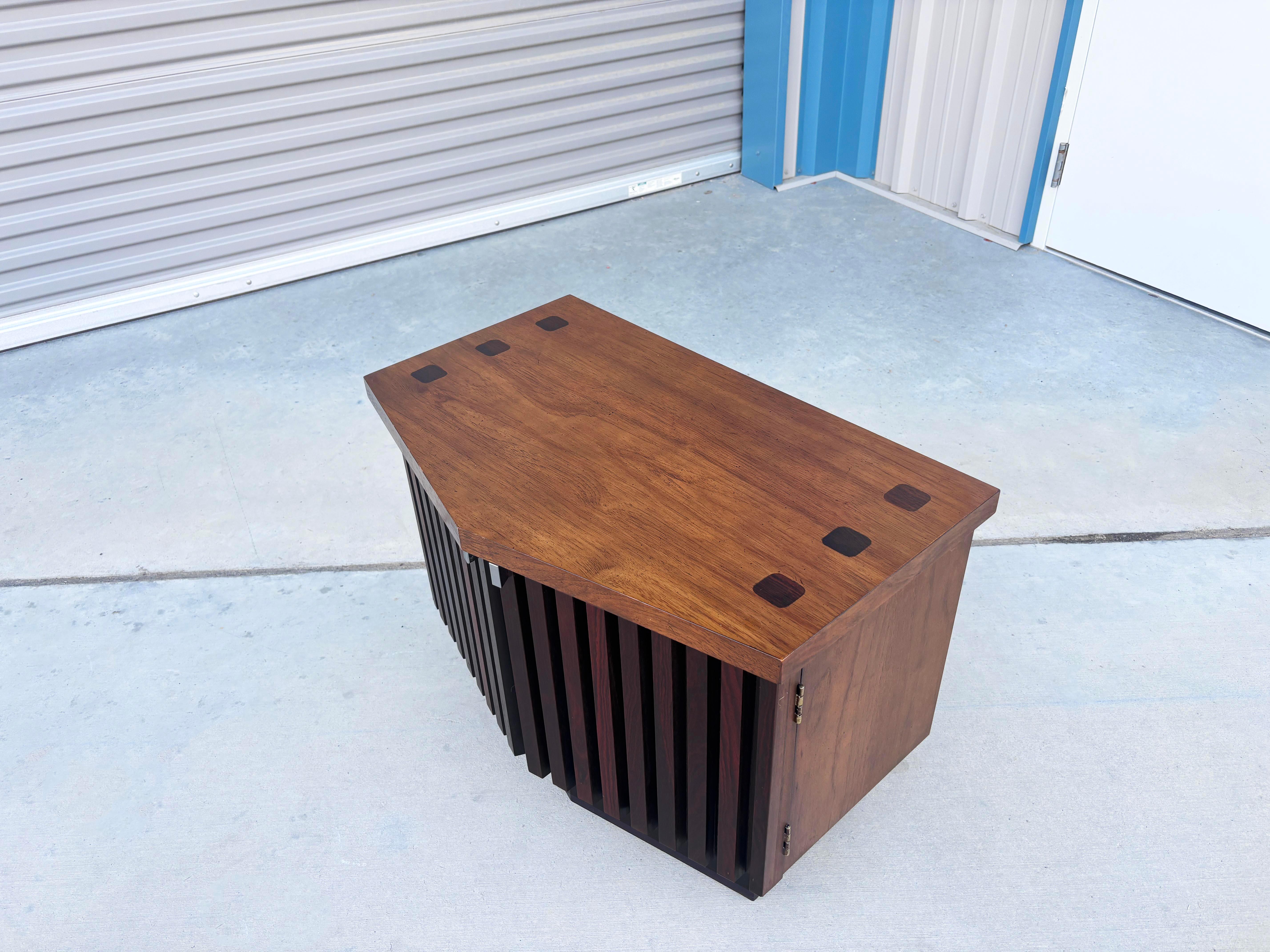 1960s Mid-Century Lane Tower Suite Rosewood & Walnut Pair of Nightstands For Sale 1