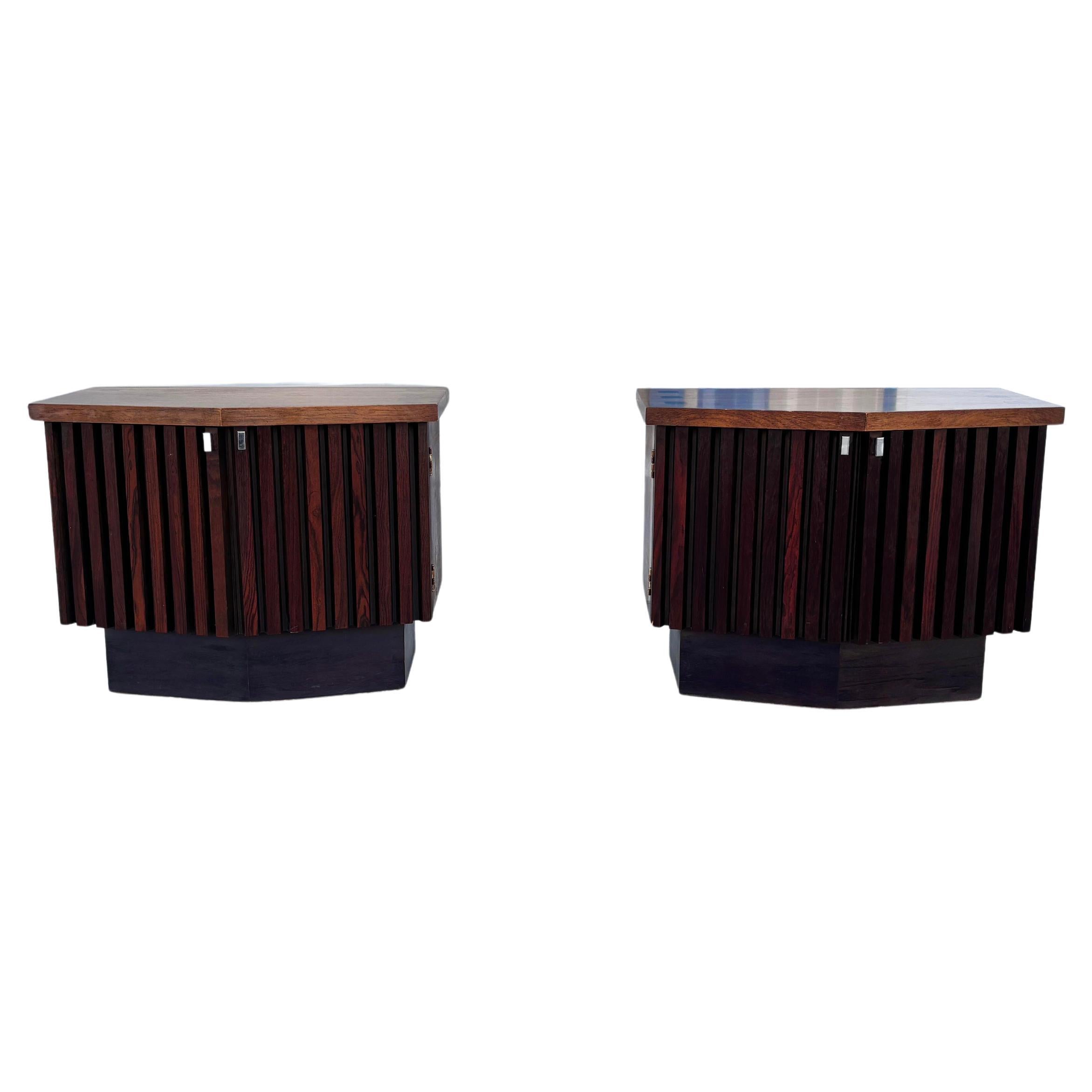 1960s Mid-Century Lane Tower Suite Rosewood & Walnut Pair of Nightstands For Sale