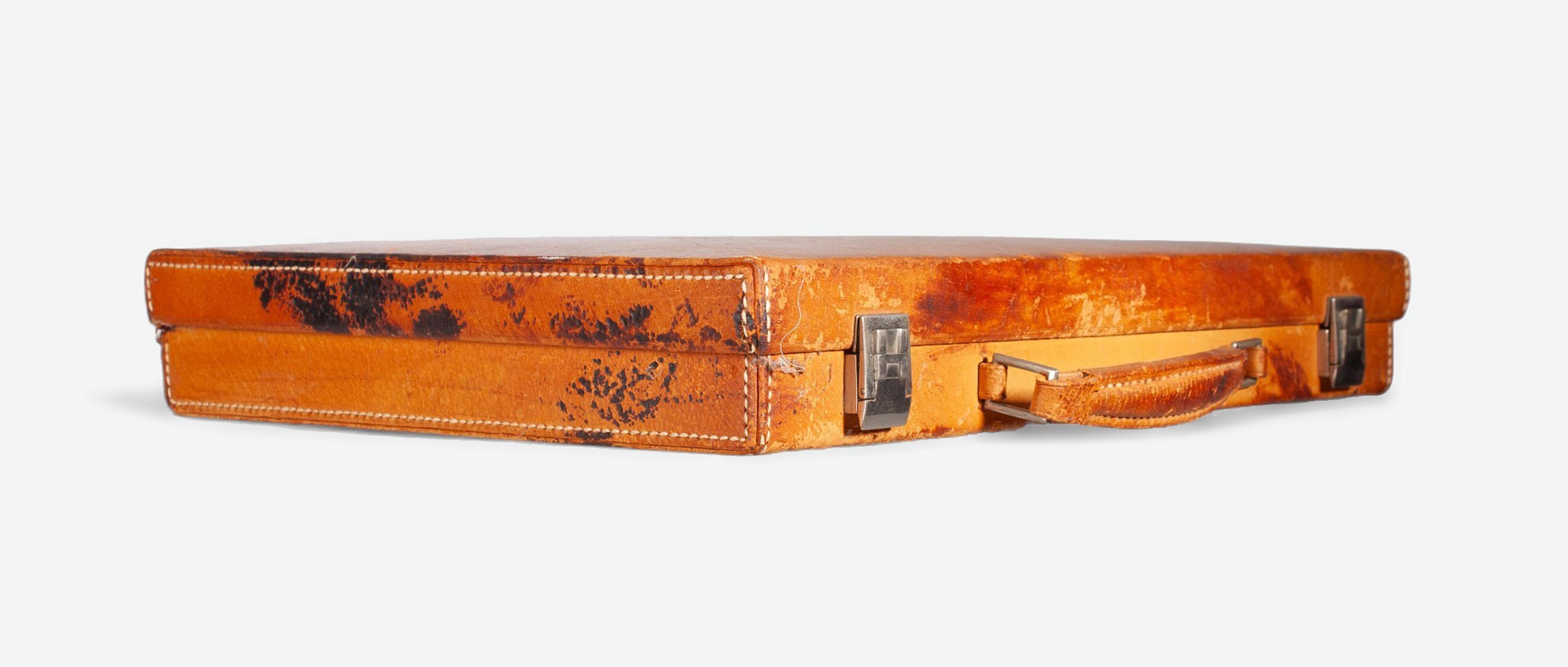 Carved 1960s Mid-Century Leather Travel Case with Vanity/Grooming Set by Hermés, France For Sale
