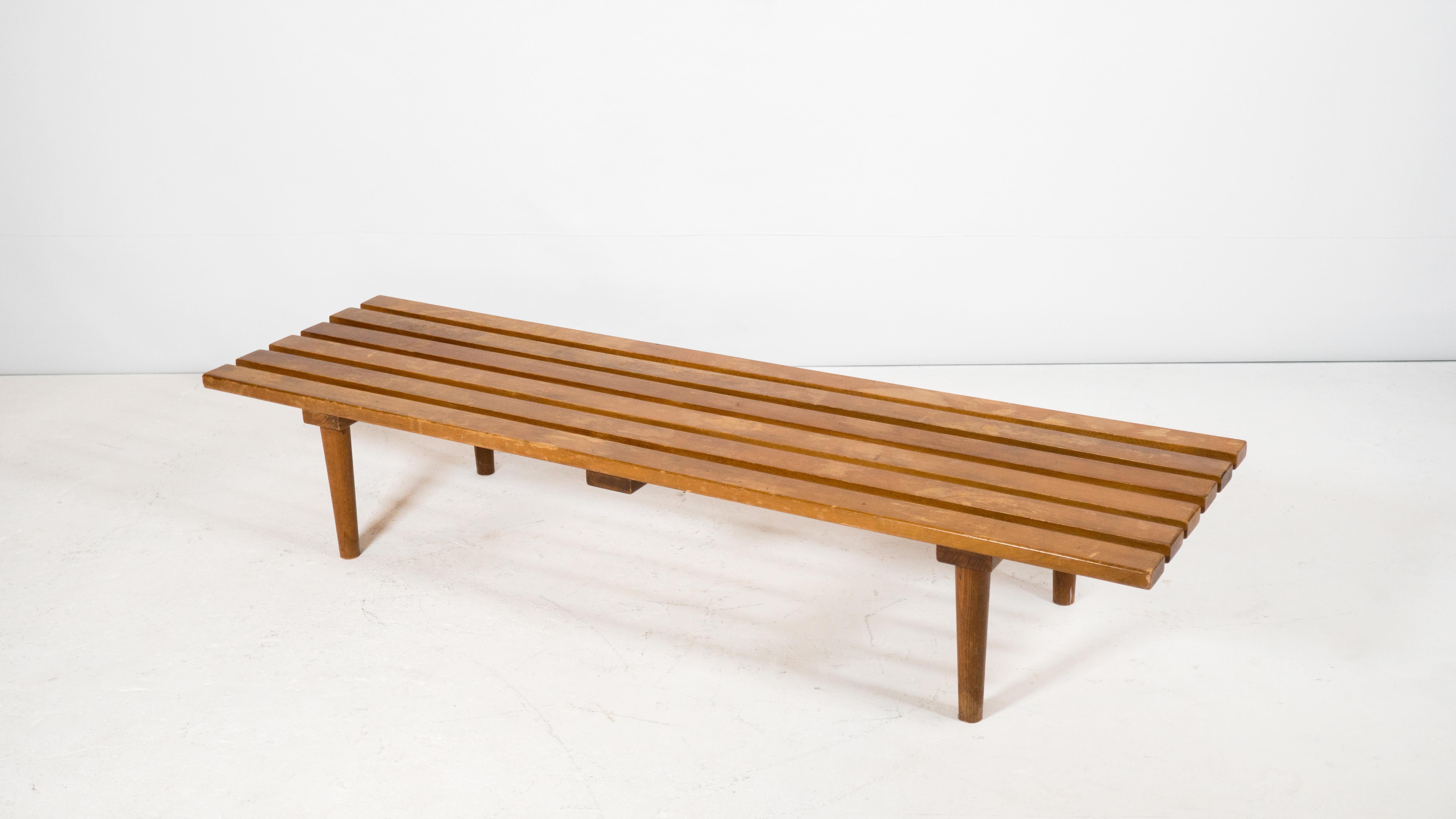 1960s Mid Century Low Profile Slat Wood Bench In Good Condition For Sale In Boston, MA