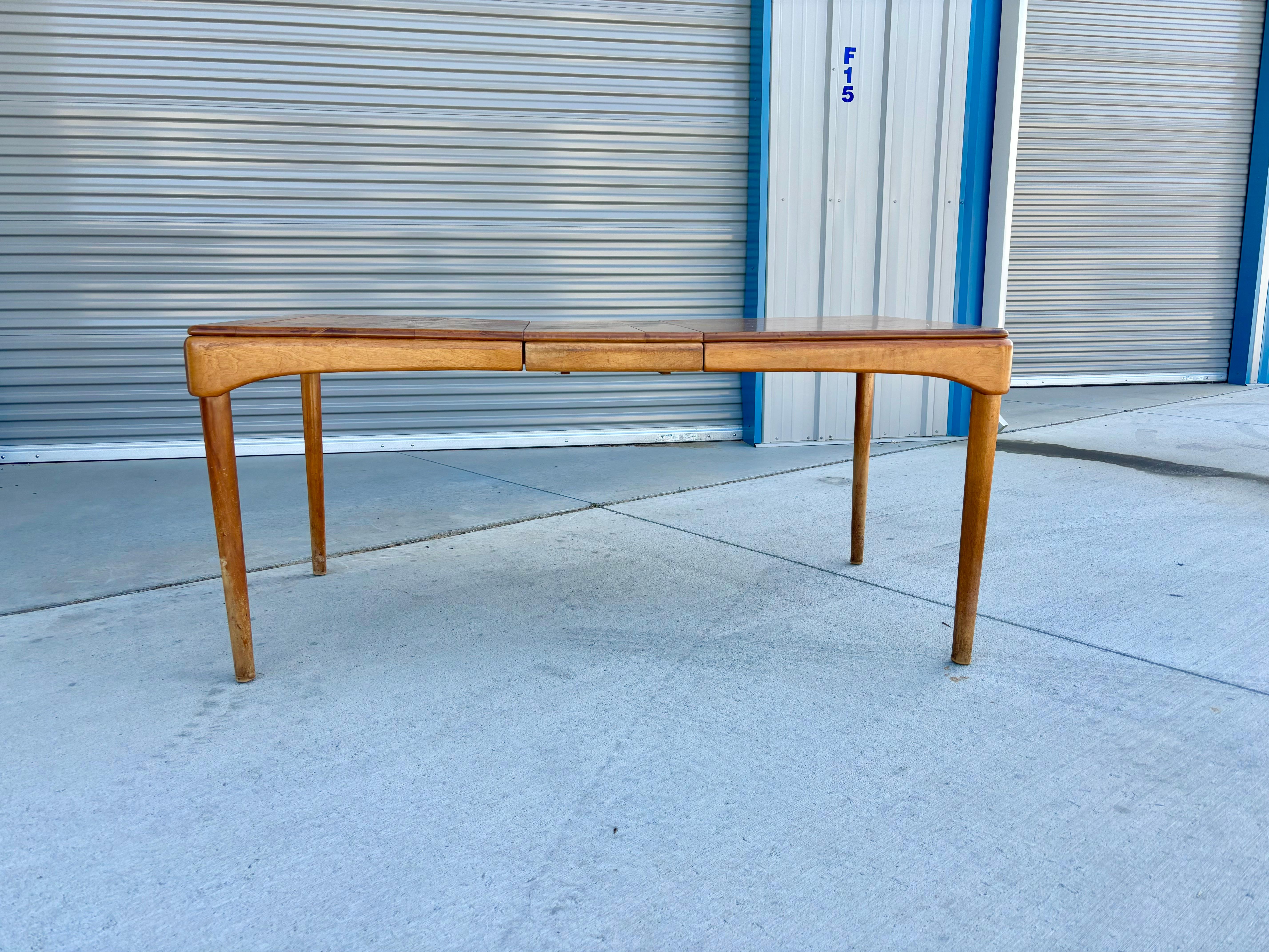 1960s Mid Century Maple Dining Table by Heywood Wakefield For Sale 3