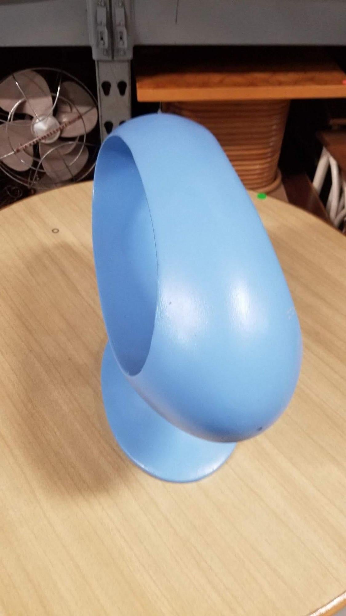 Tavolo con piedistallo laterale in stile Mid Century Mod del 1960 di William Emmerson In condizioni ottime in vendita a Van Nuys, CA