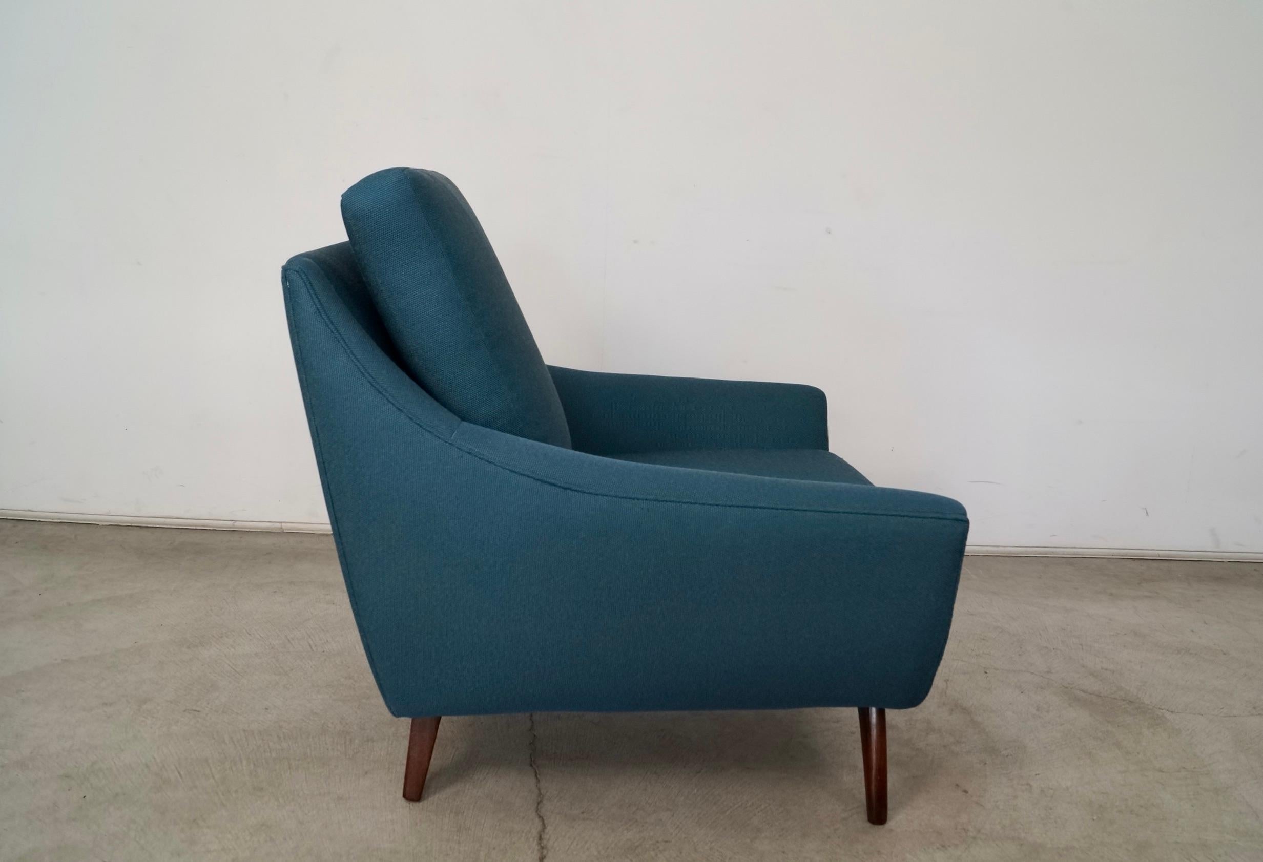 1960's Mid-Century Modern Adrian Pearsall Style Prestige Gondola Lounge Chair For Sale 8