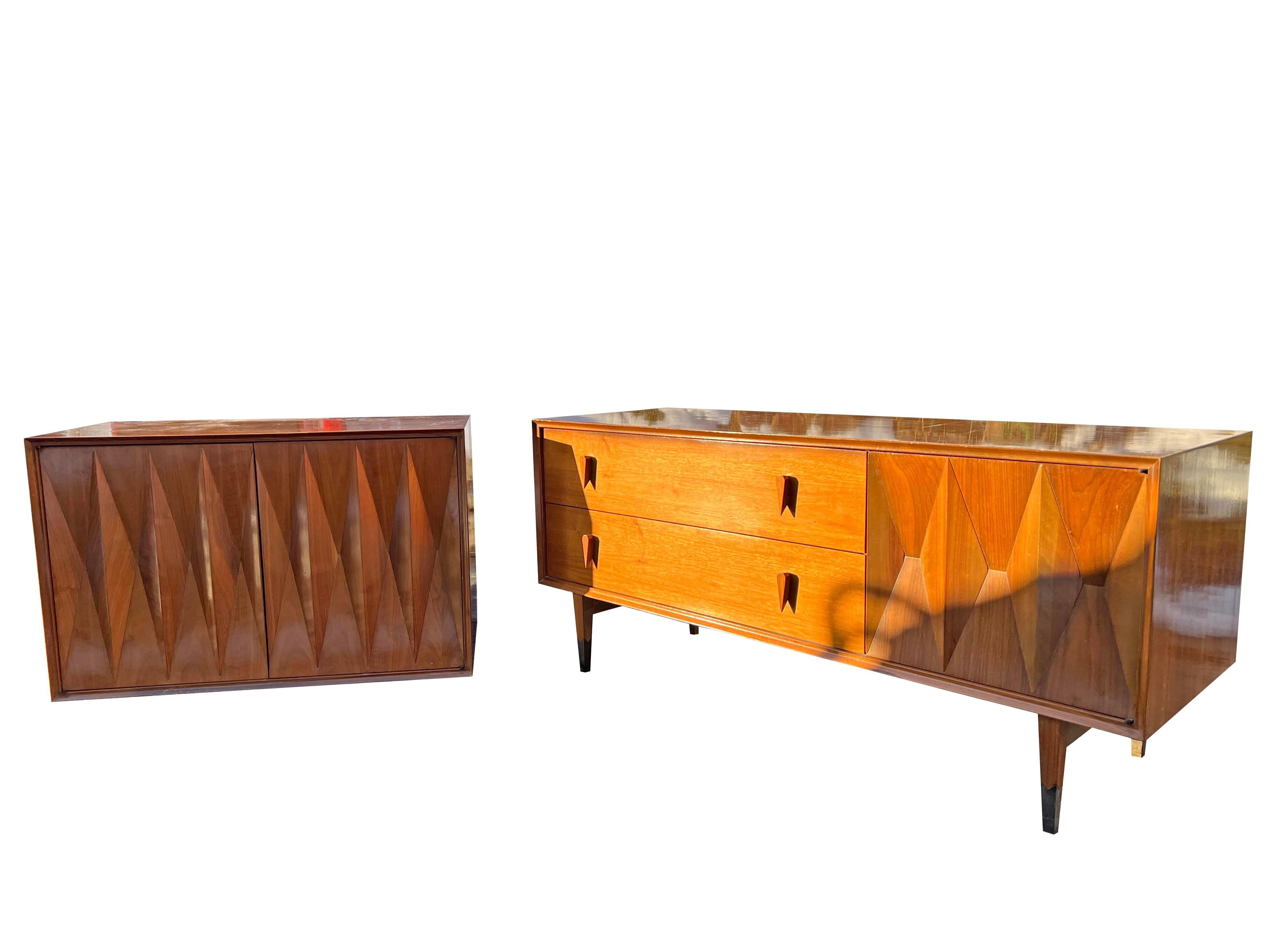American 1960s Mid Century Modern Albert Parvin Gio Ponti Style Dresser Sculpted Design
