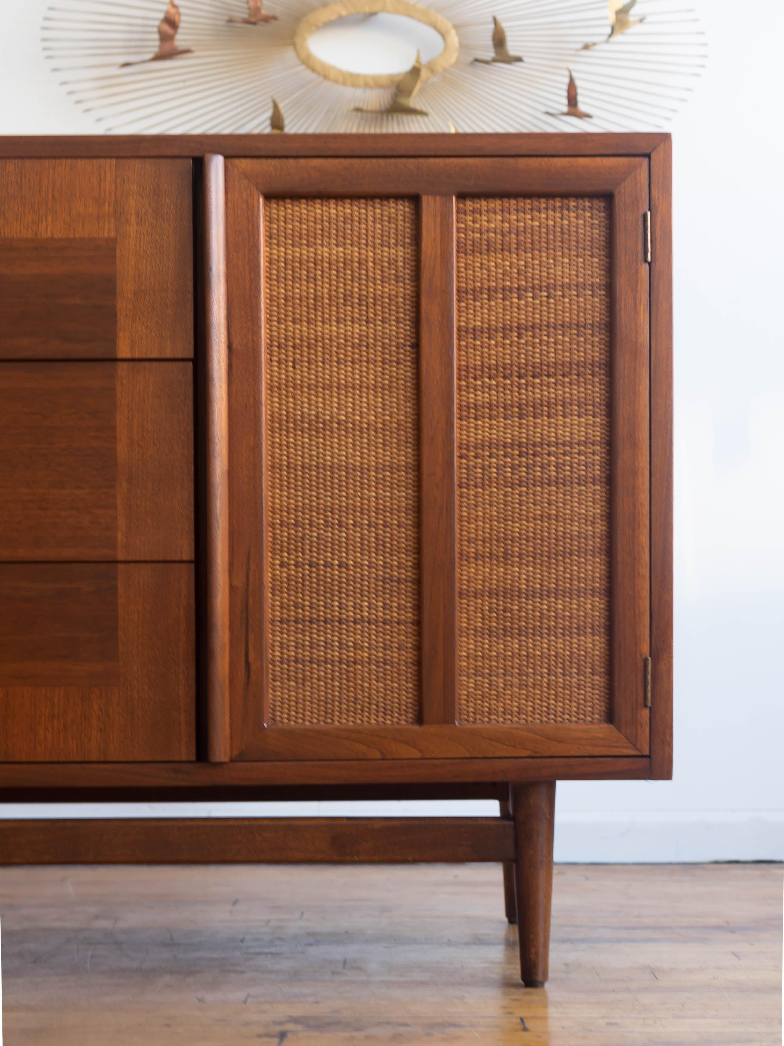 1960's Mid-Century Modern American of Martinsville Accord Credenza/Buffet 5