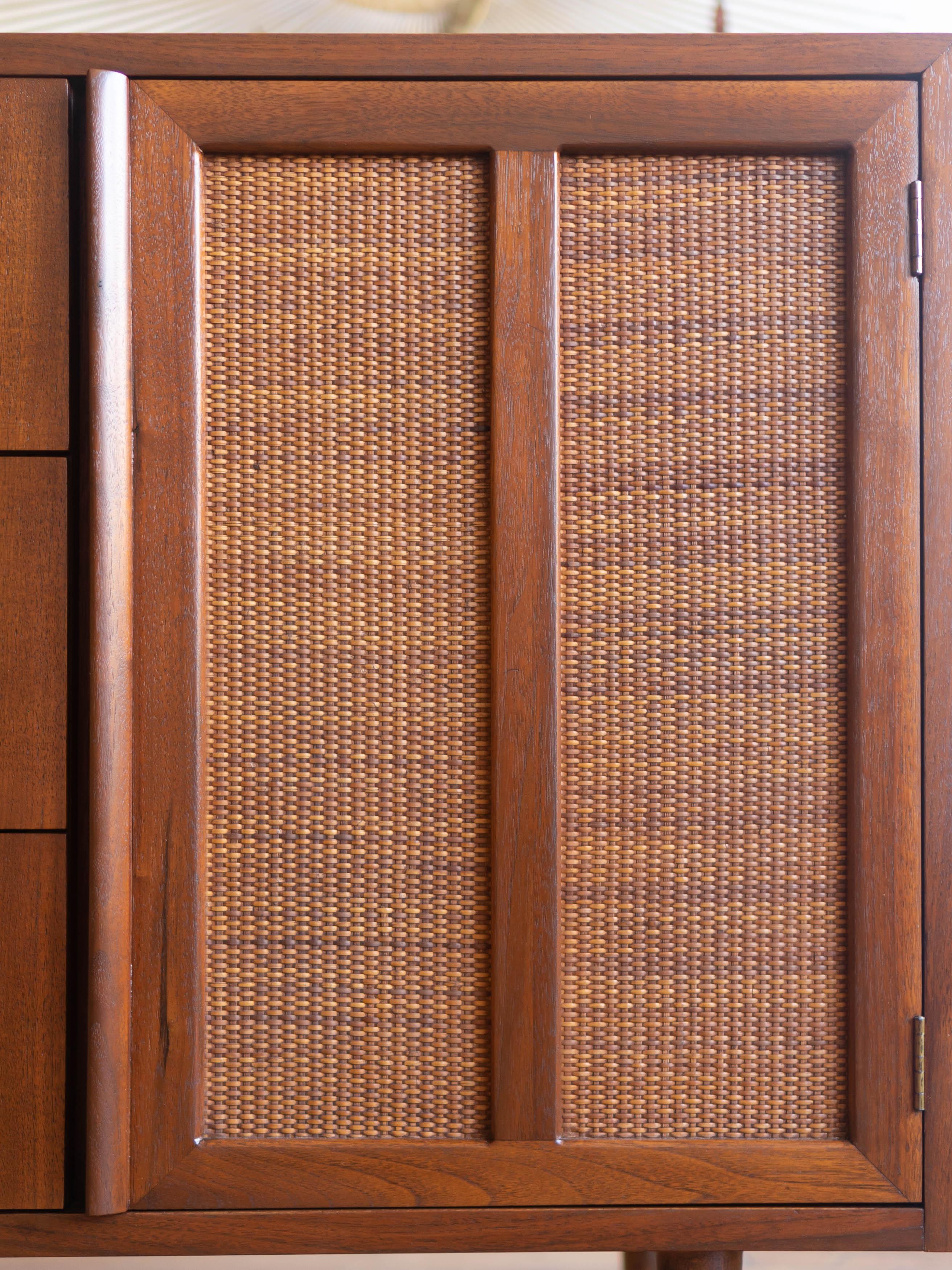 1960's Mid-Century Modern American of Martinsville Accord Credenza/Buffet 9