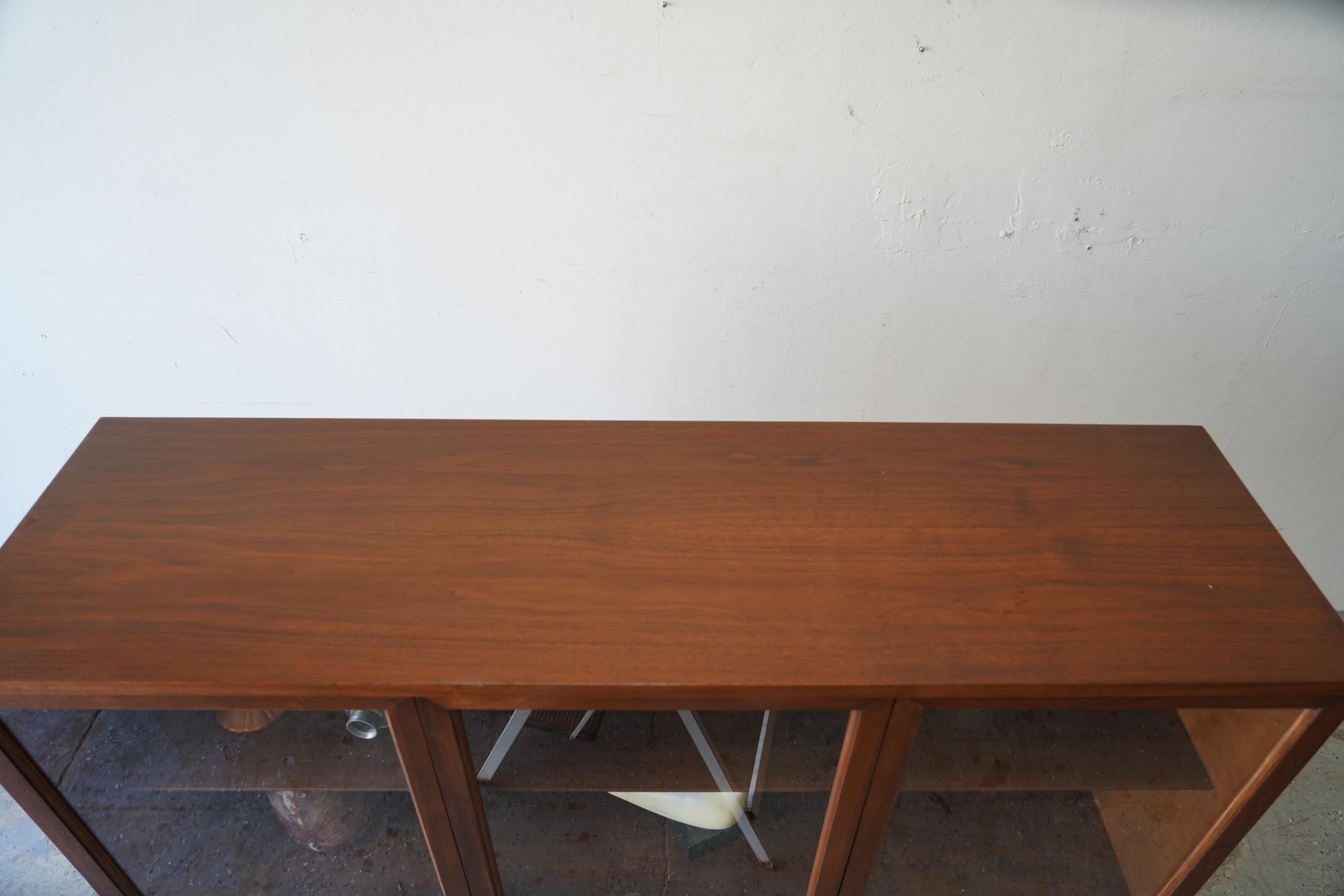 1960s Mid Century Modern Basic Witz Bookcase Display Cabinet 6