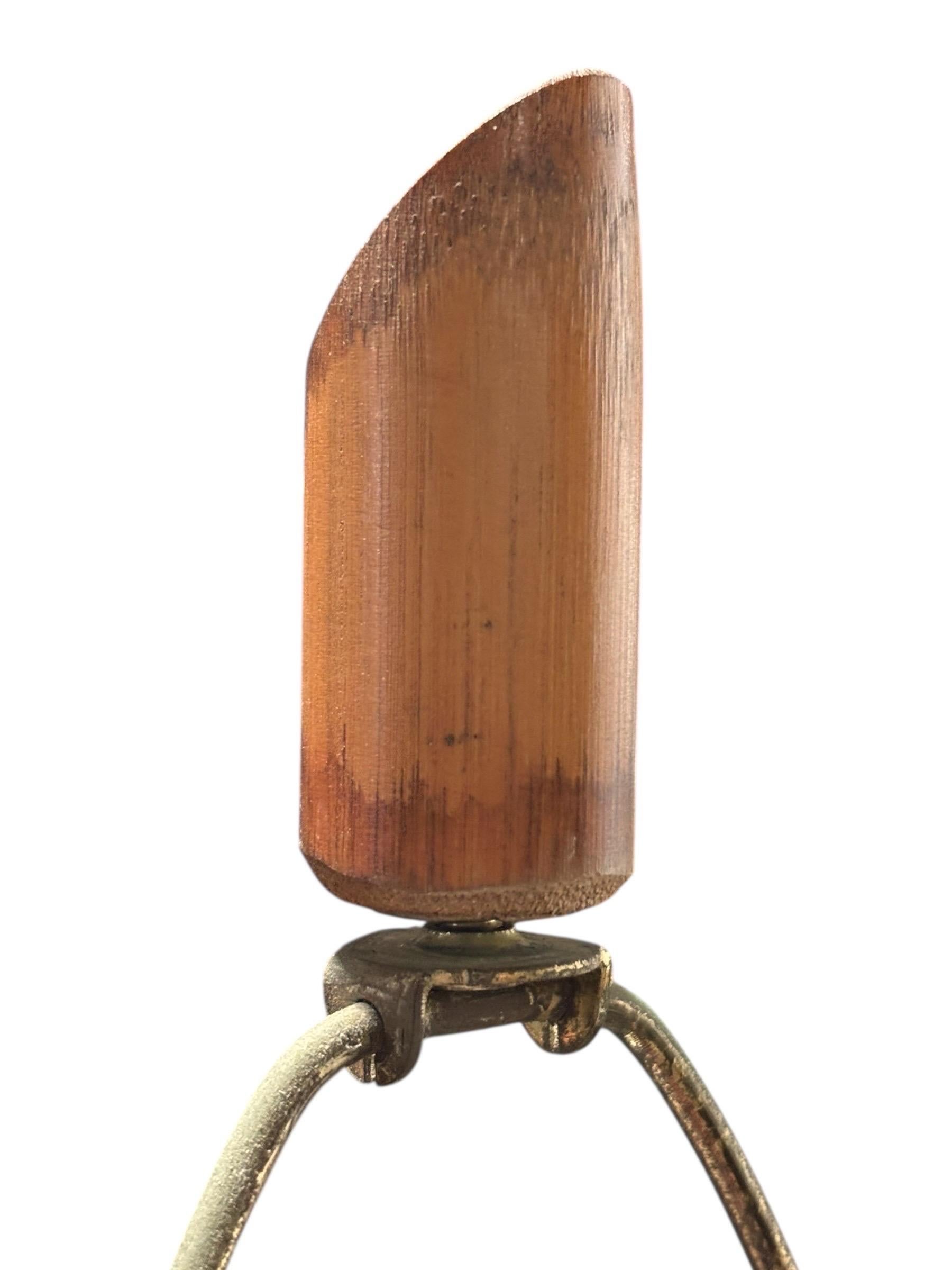 Pareja de lámparas de sobremesa de madera curvada de bambú, modernas de mediados de siglo de 1960 siglo XX en venta