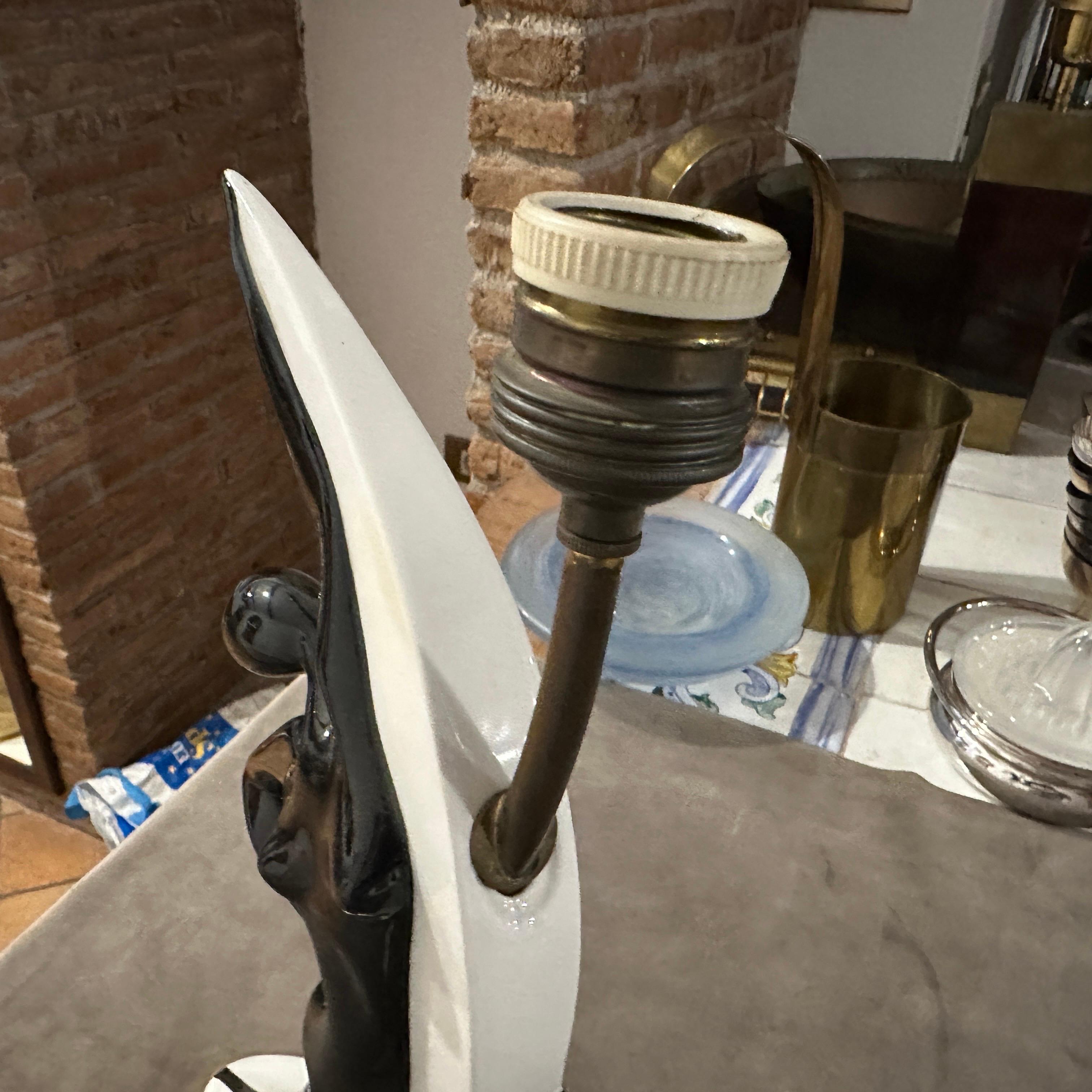 1960s Mid-Century Modern Black and White Ceramic Table Lamp by Italo Casini For Sale 1