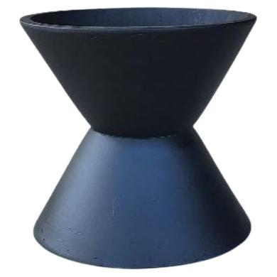Fioriera a doppio cono in ceramica nera USA del 1960 Mid Century Modern