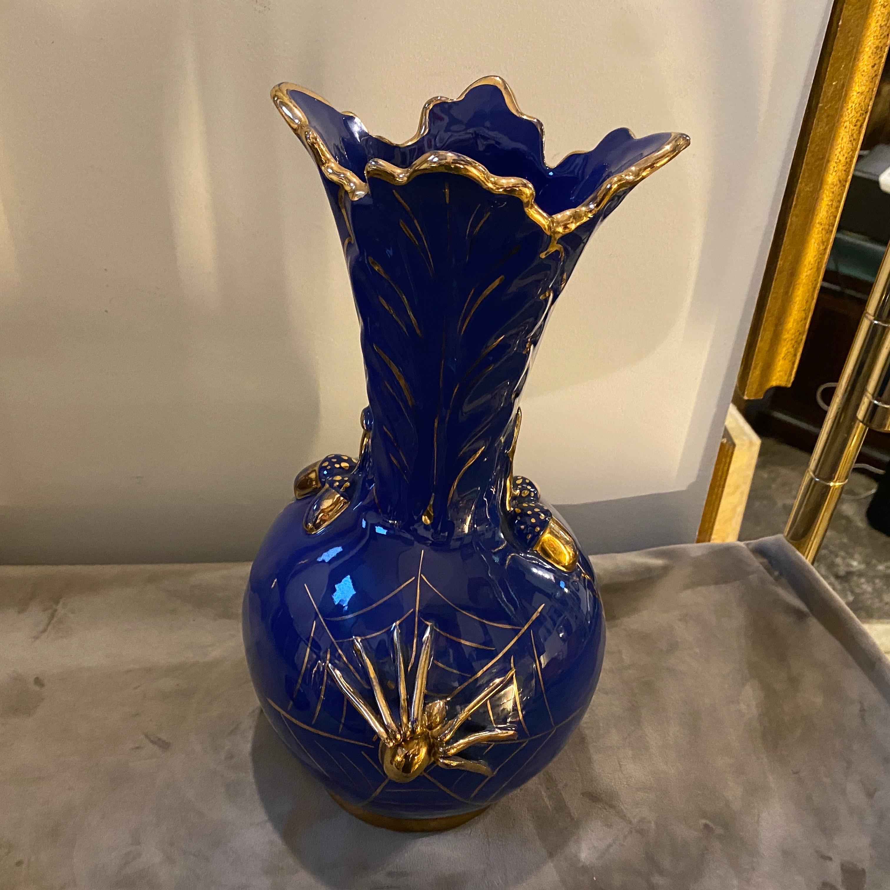 1960s Mid-Century Modern Blue and Gold Ceramic Italian Spider Vase In Good Condition In Aci Castello, IT
