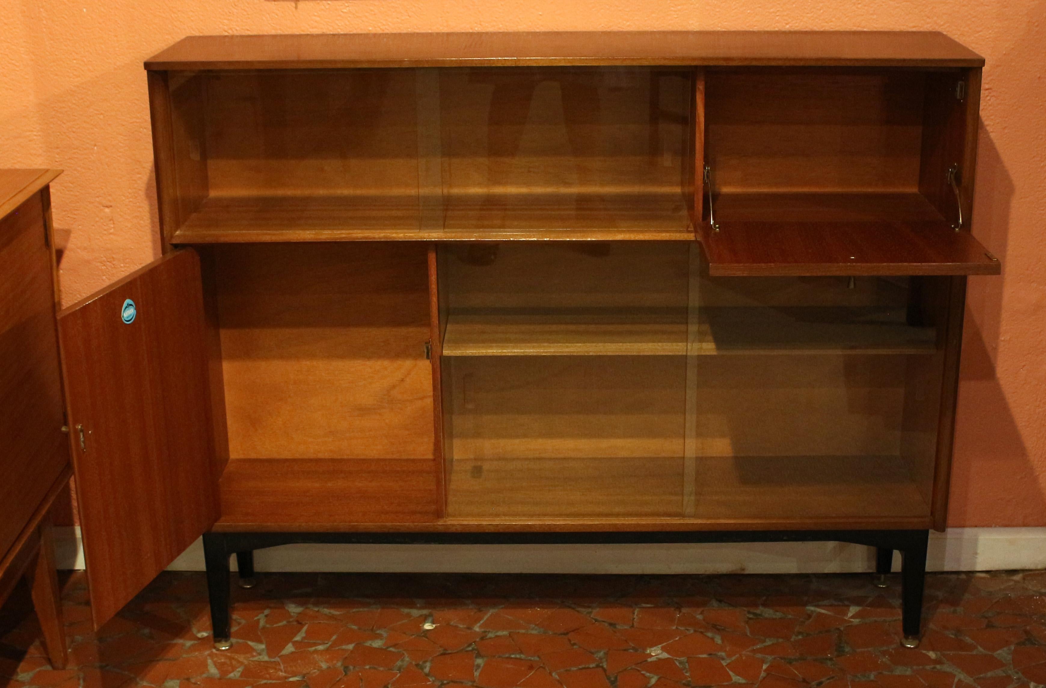 Librería o aparador moderno de mediados de siglo de 1960, Nathan Furniture, Inglaterra Moderno de mediados de siglo en venta