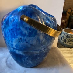 Moderner Weinkühler aus Messing und blauem Ziegenleder von Aldo Tura aus der Mitte des Jahrhunderts