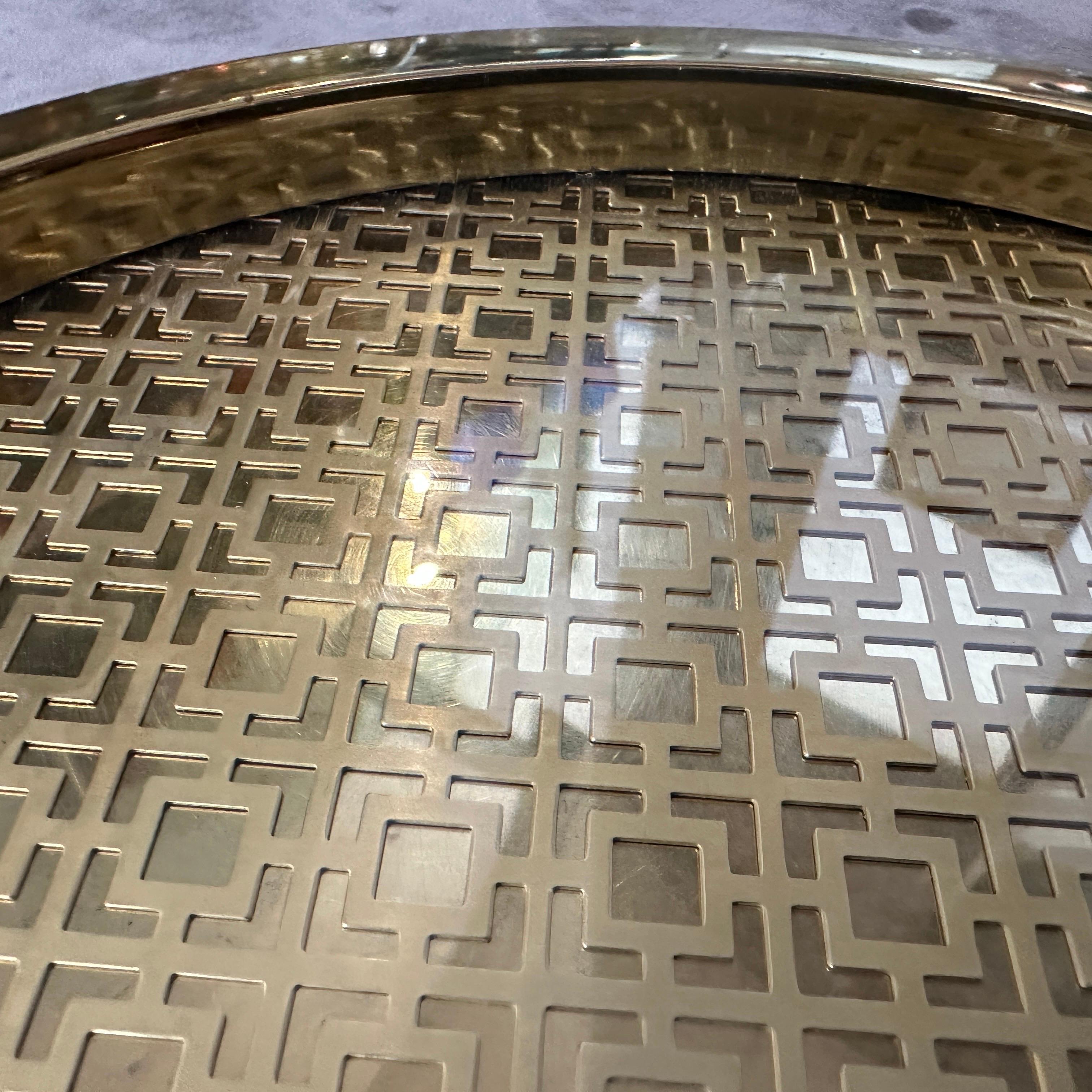 1960s Mid-century Modern Brass and Glass Round Italian Serving Tray For Sale 5
