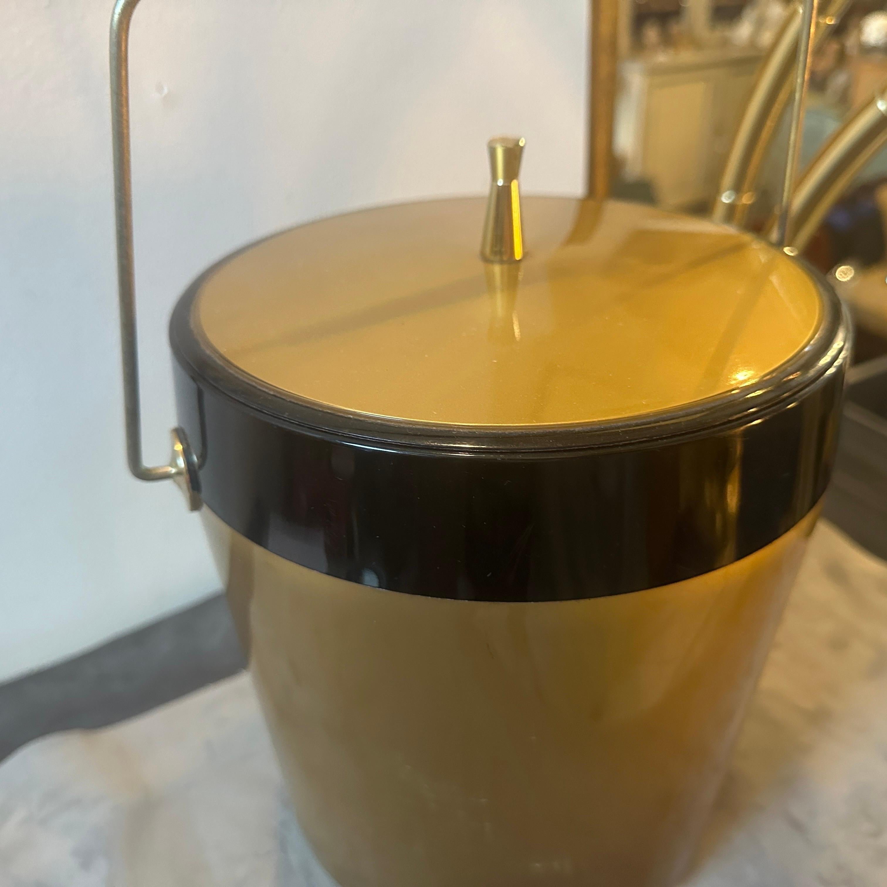 Italian 1960s Mid-Century Modern Brass and Resin Ice Bucket For Sale
