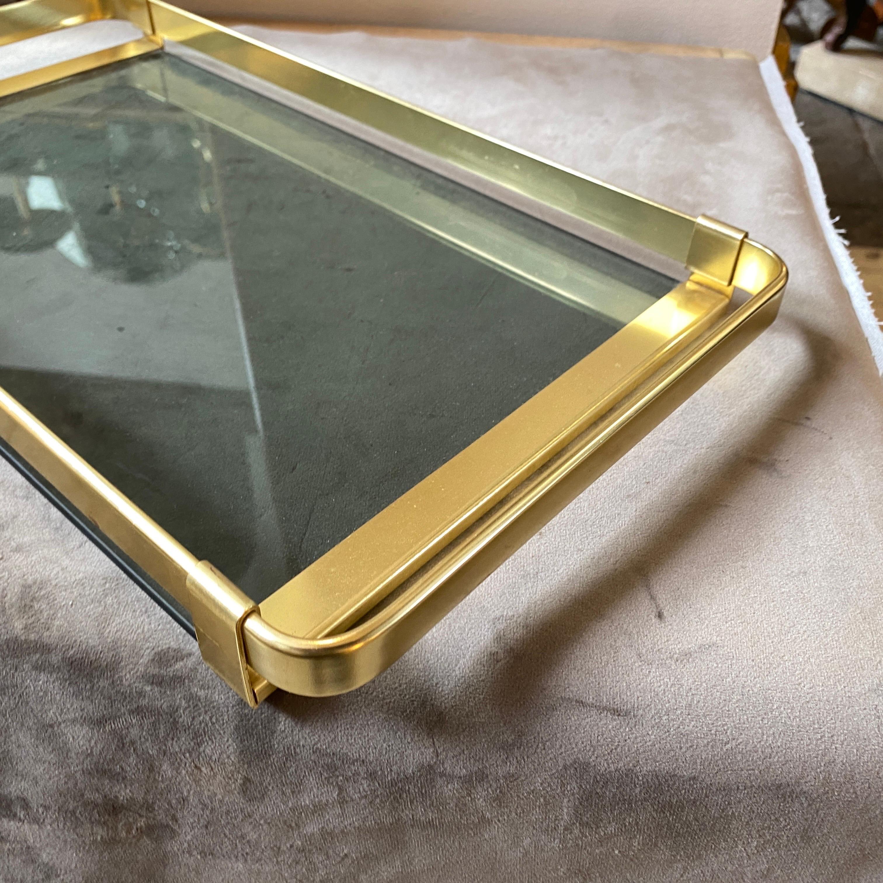 1960s Mid-Century Modern Brass and Smoked Glass Italian Serving Tray In Good Condition In Aci Castello, IT