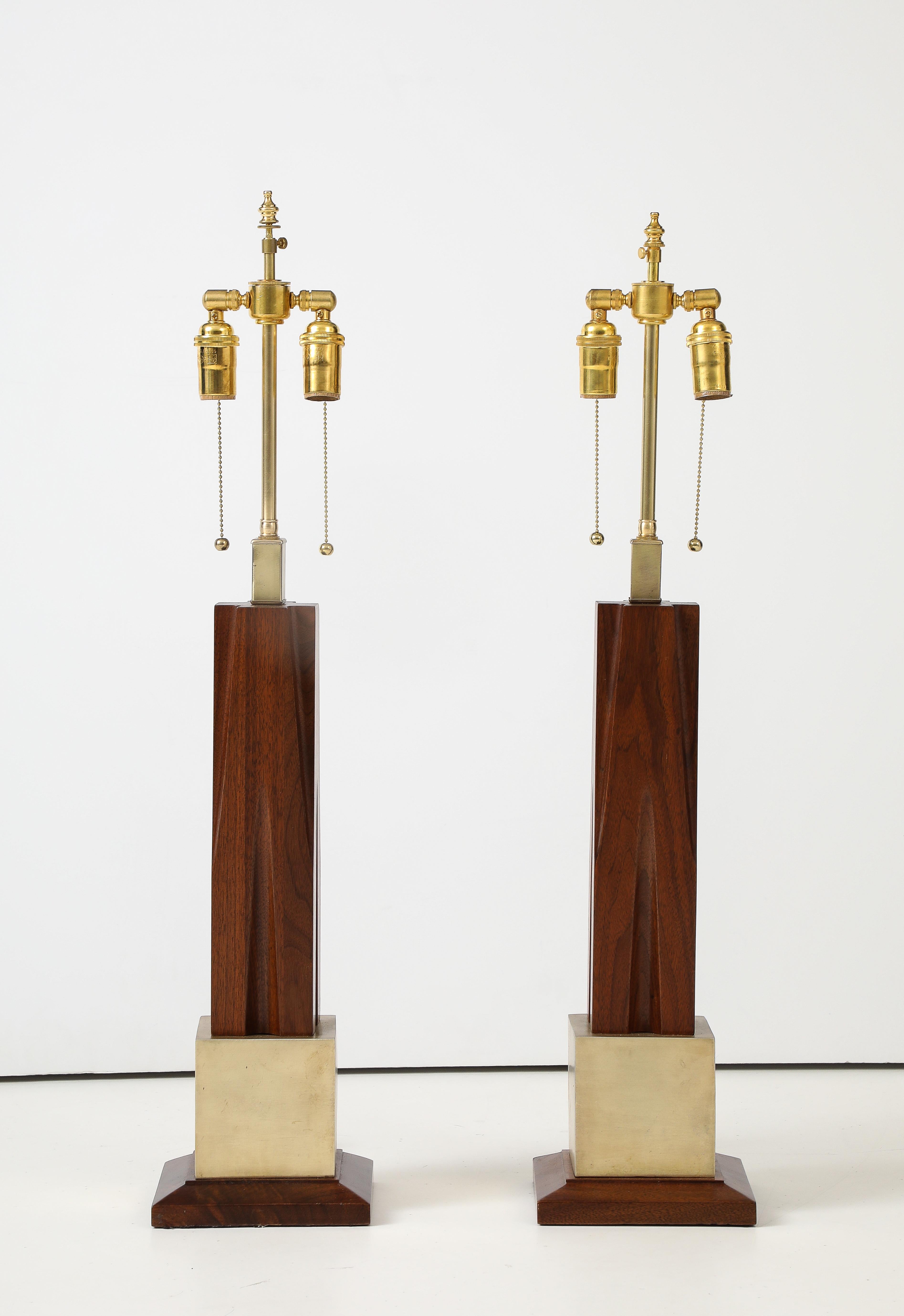 1960's Mid-Century Modern Brass And Walnut Table Lamps Attributed To Laurel For Sale 4
