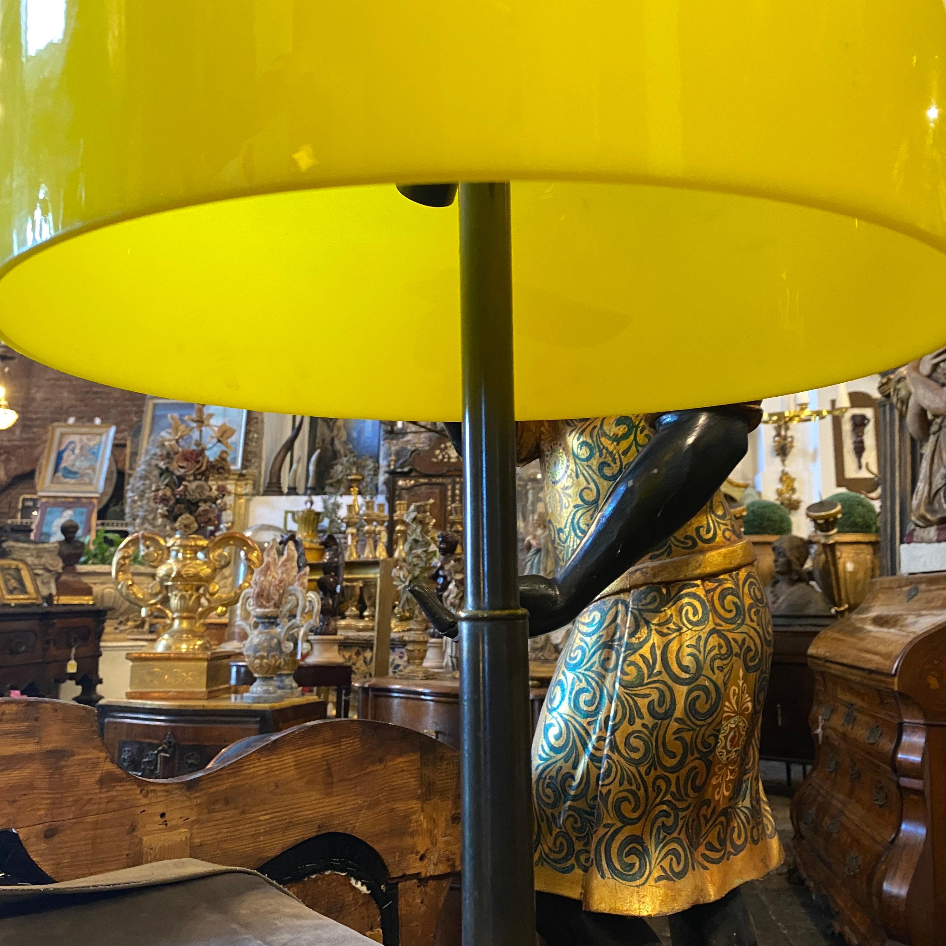 1960s Mid-Century Modern Brass and Yellow Plexiglass Italian Table Lamp 2