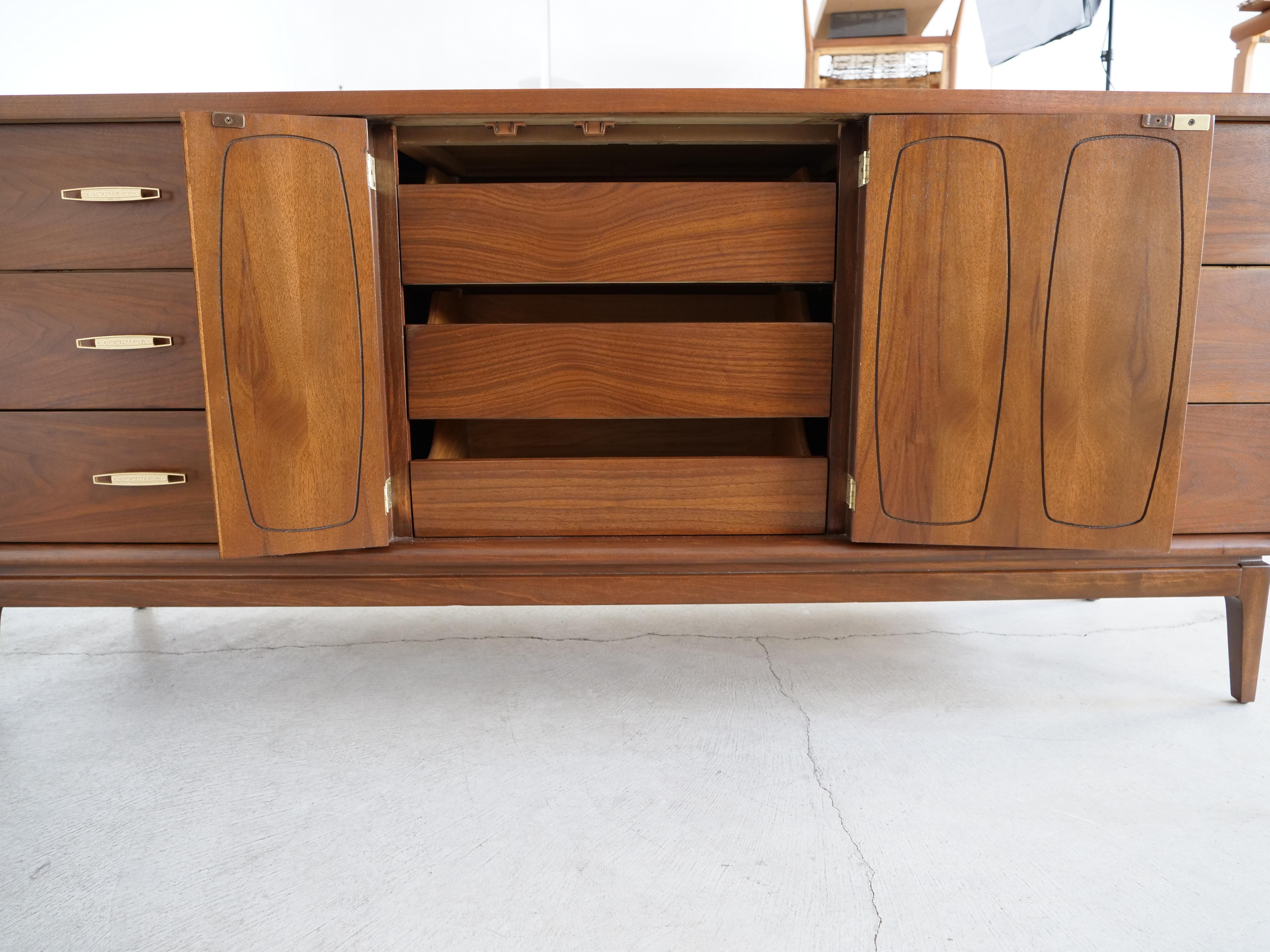 1960's Mid-Century Modern Broyhill Emphasis Dresser 4