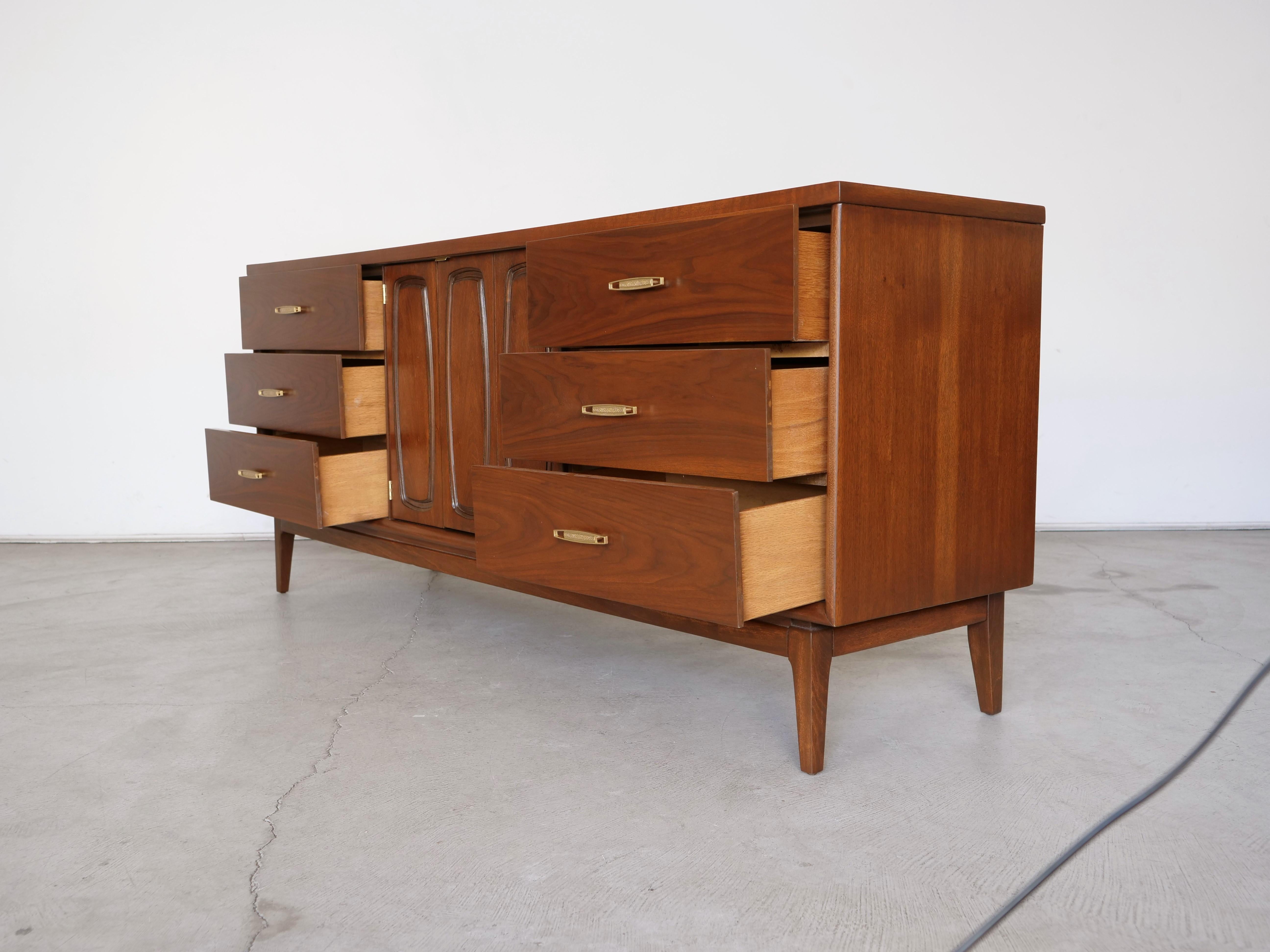 1960's Mid-Century Modern Broyhill Emphasis Dresser 5