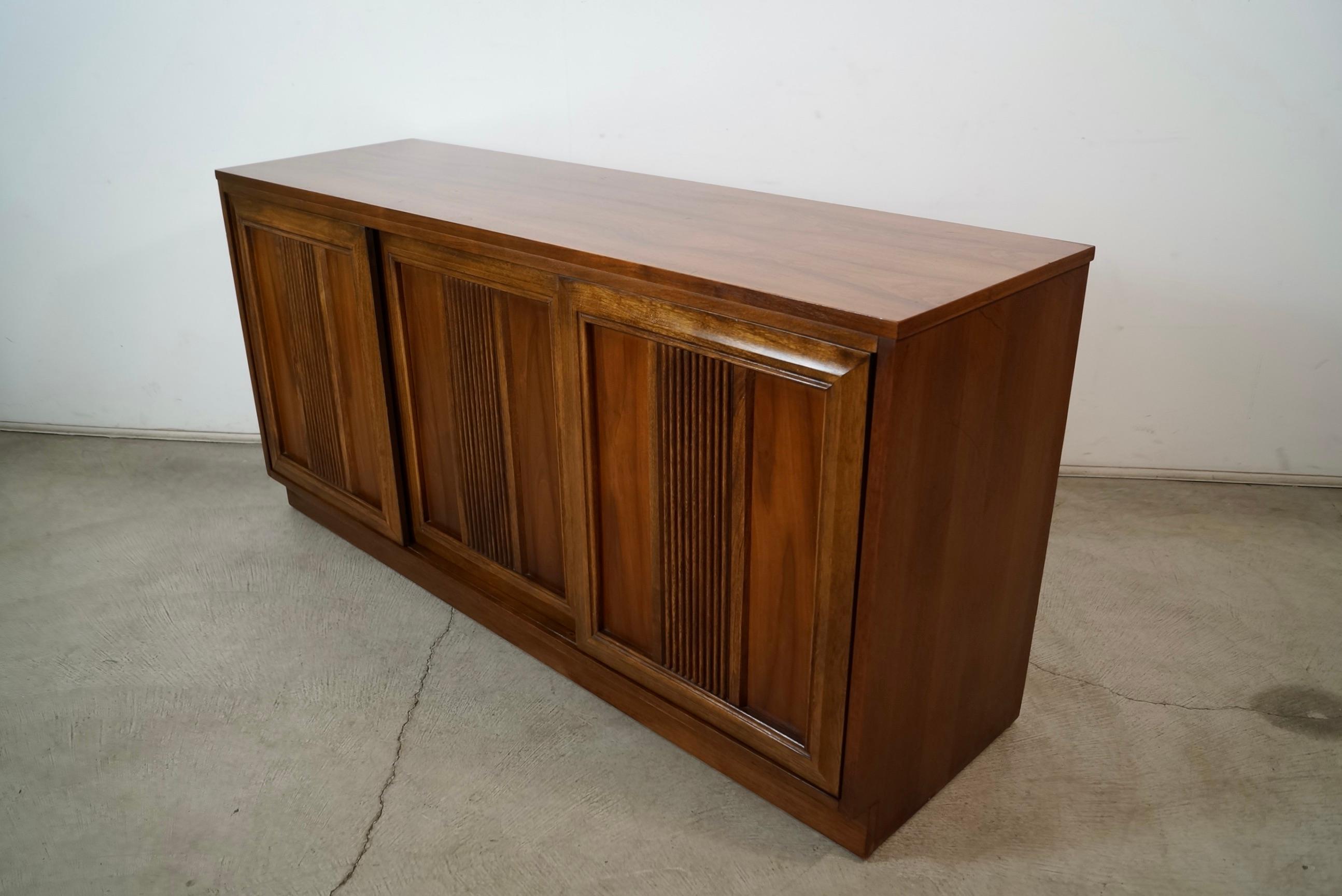 1960's Mid-Century Modern Brutalist Walnut Credenza / Sideboard For Sale 3