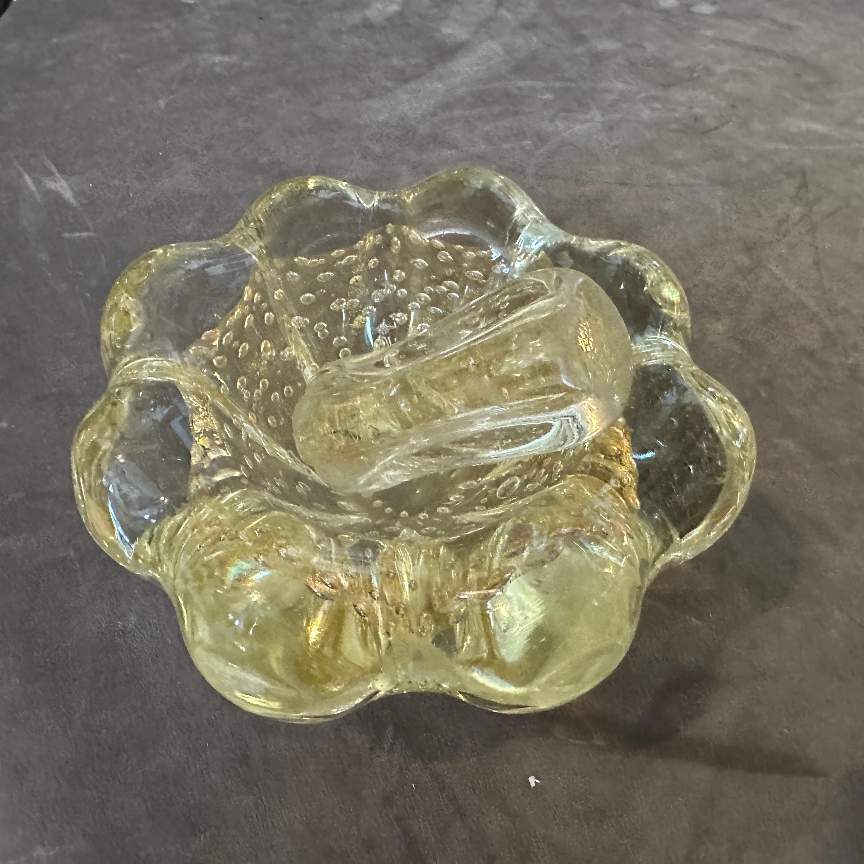 1960er Jahre Mid-Century Modern Bullicante Murano Glas Aschenbecher von Barovier (Muranoglas) im Angebot