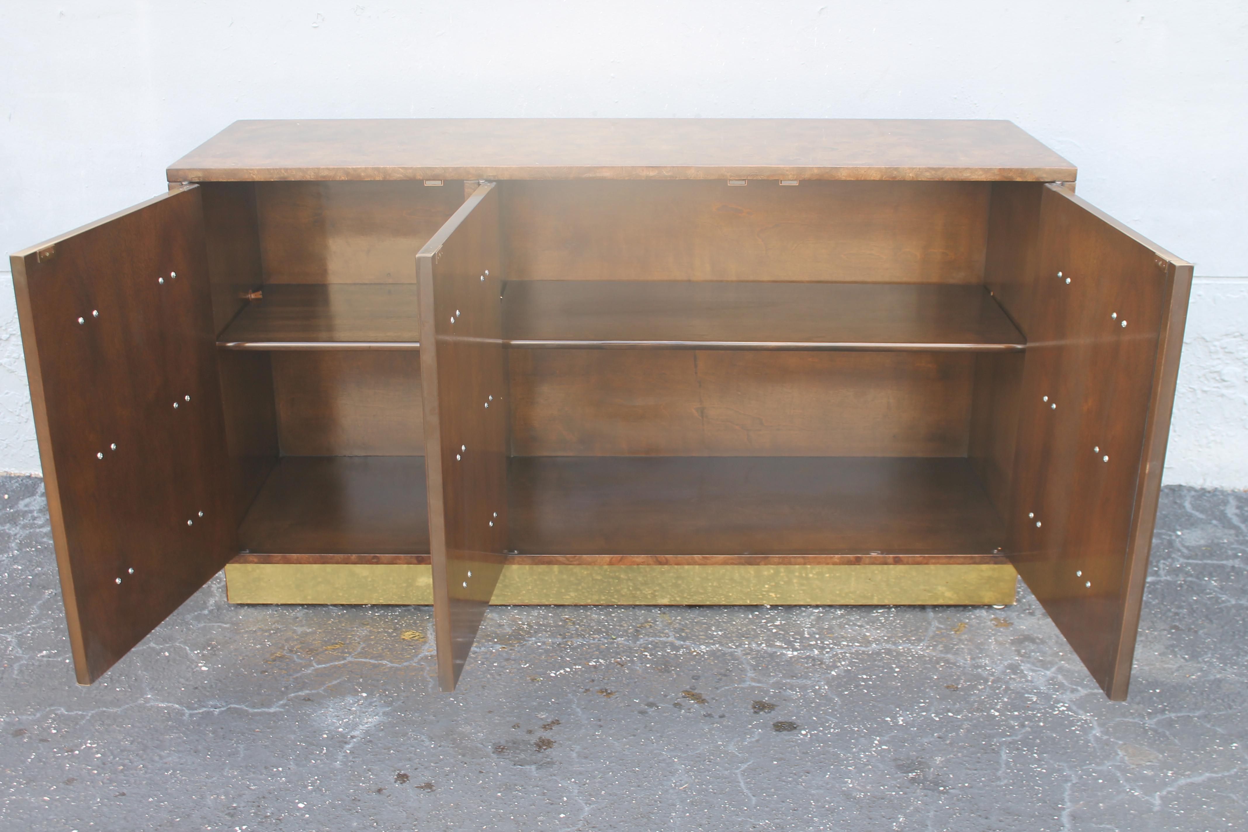 Mid-20th Century 1960s Mid Century Modern Burlwood w/ Brass Hardware -Buffet/ Sideboard/ Dry Bar For Sale