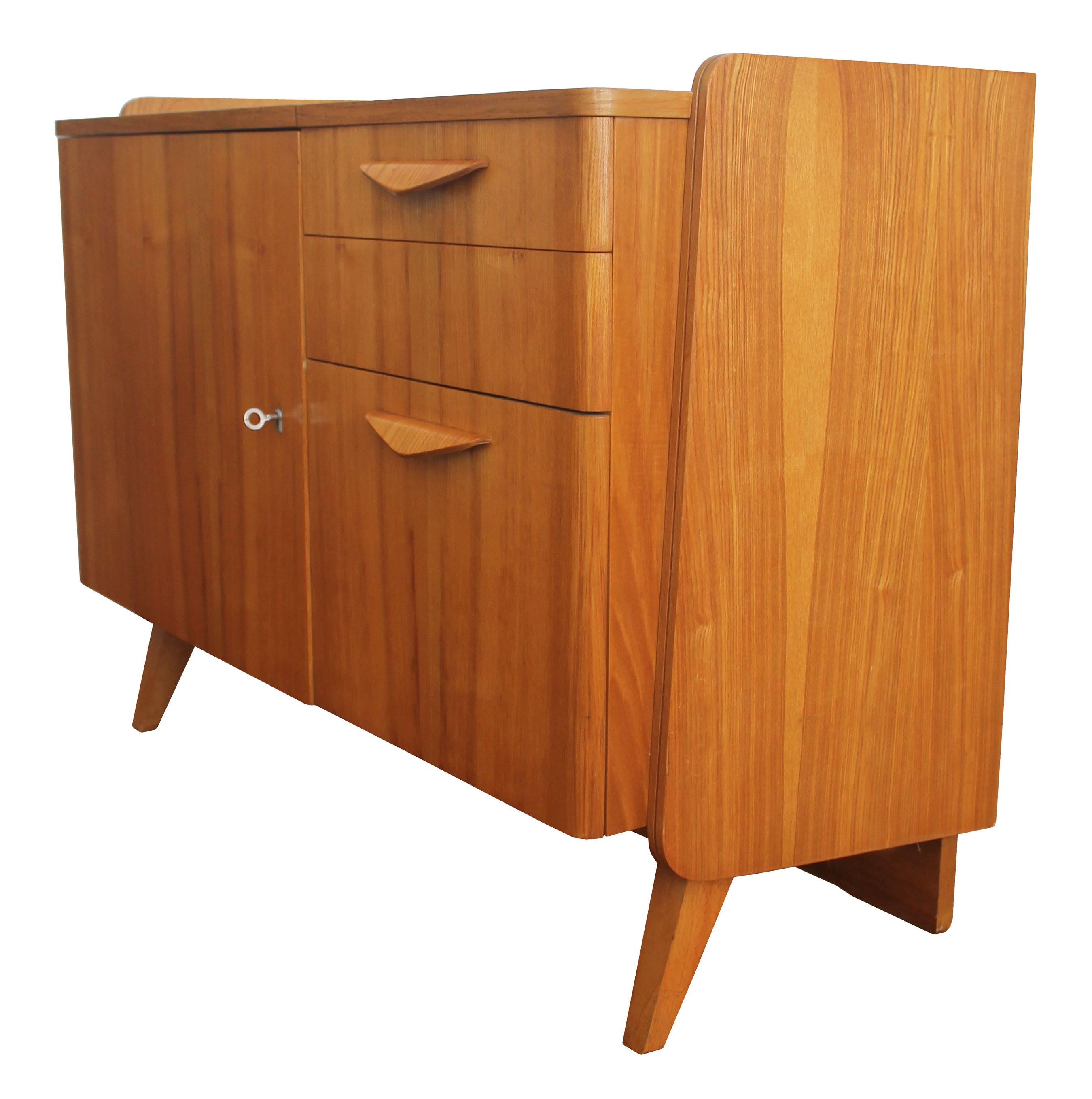 1960s Mid-Century Modern Cabinet by Frantisek Jirak 4