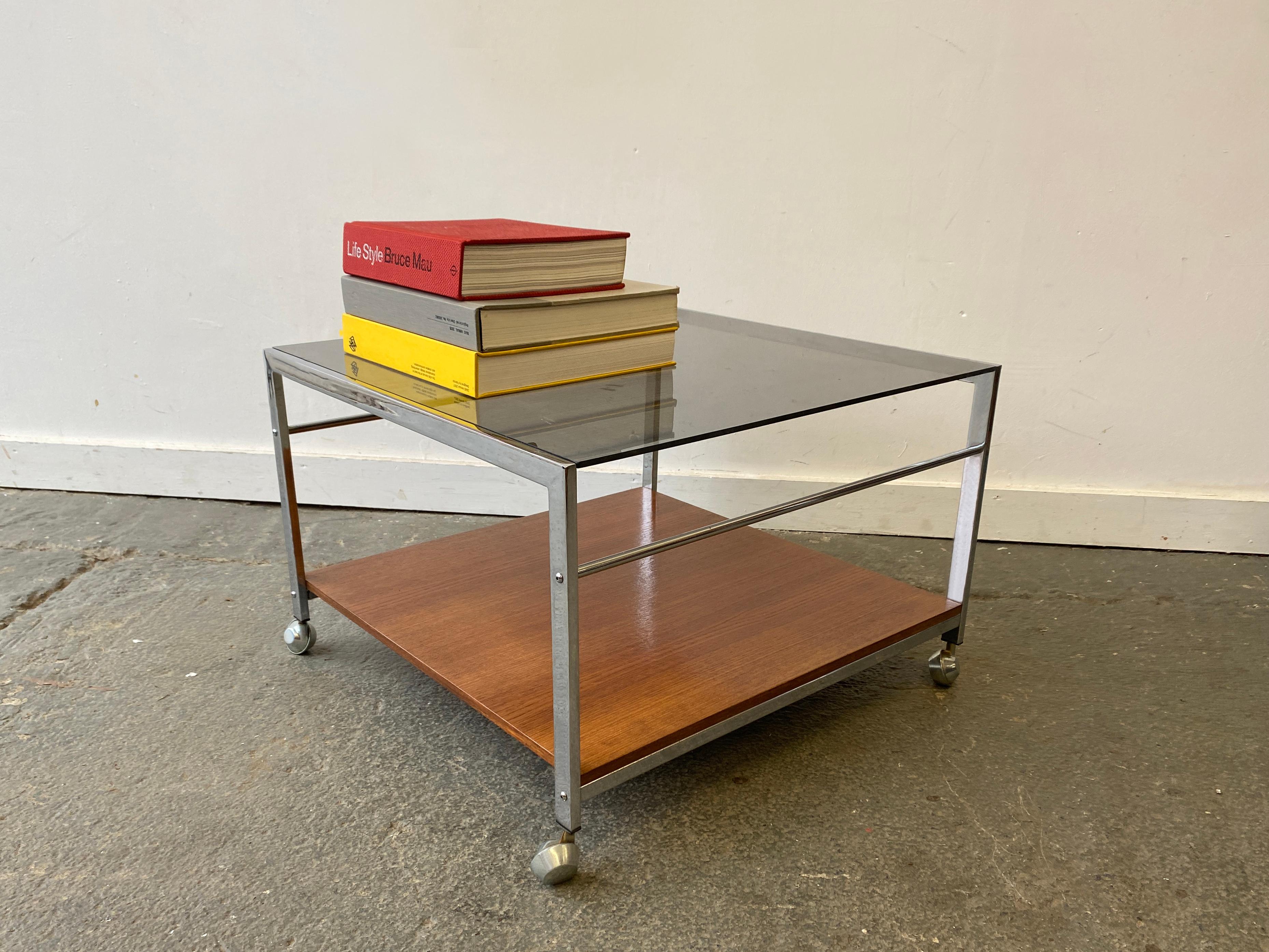 20ième siècle Table basse des années 1960 de style The Moderns pour MY MODERN par A Miller en vente