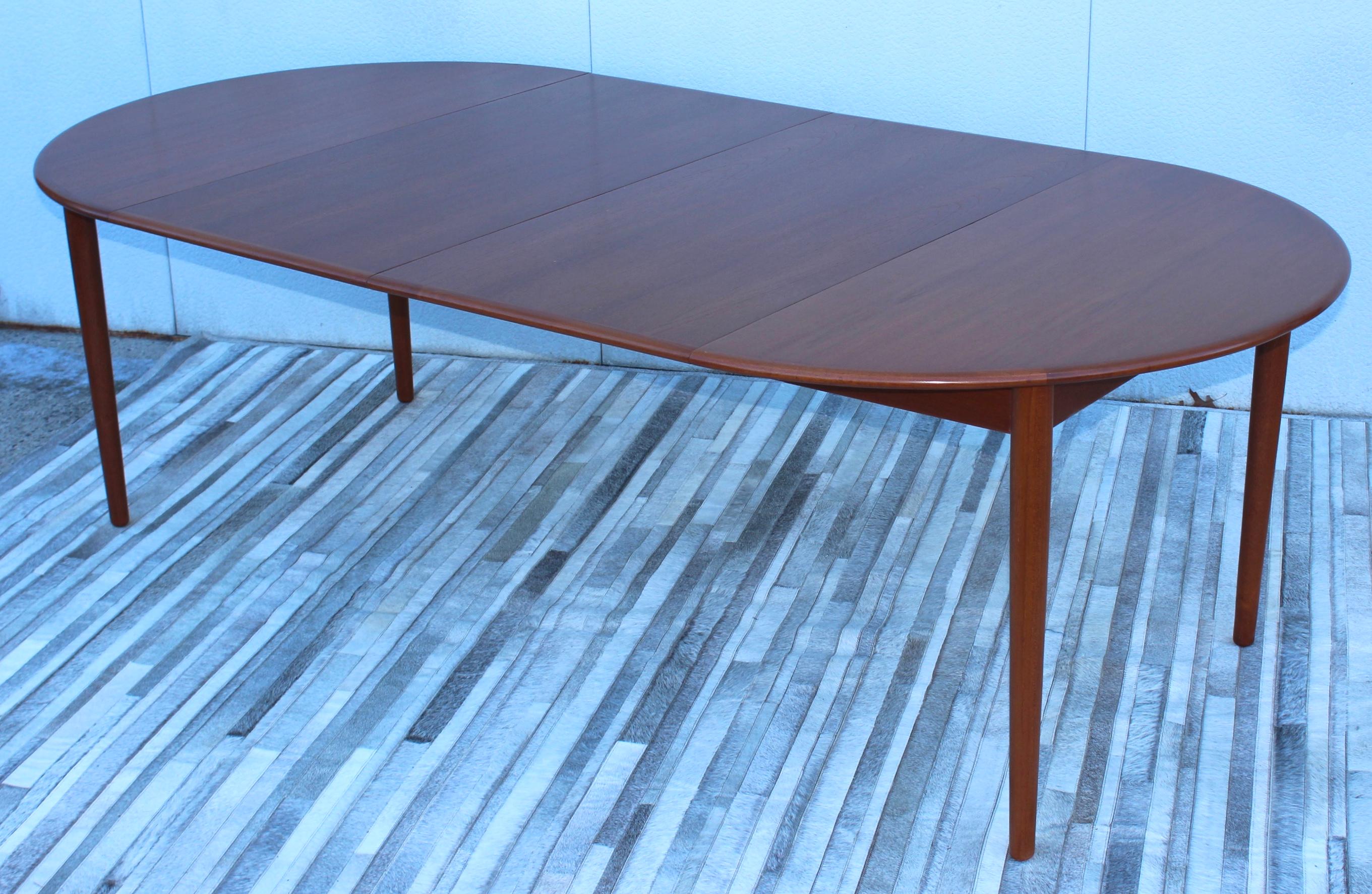 1960's Mid-Century Modern Danish Teak Round Dining Table with Two Leaves 7