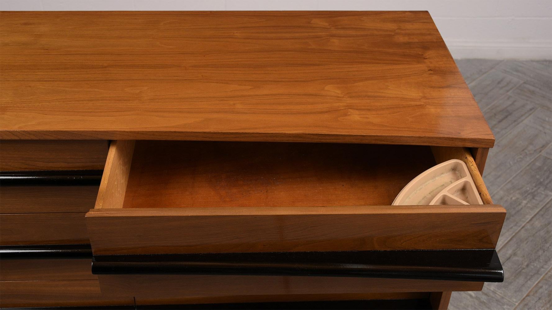 Polished 1960s Mid-Century Modern Dresser in the Style of Vladimir Kagan