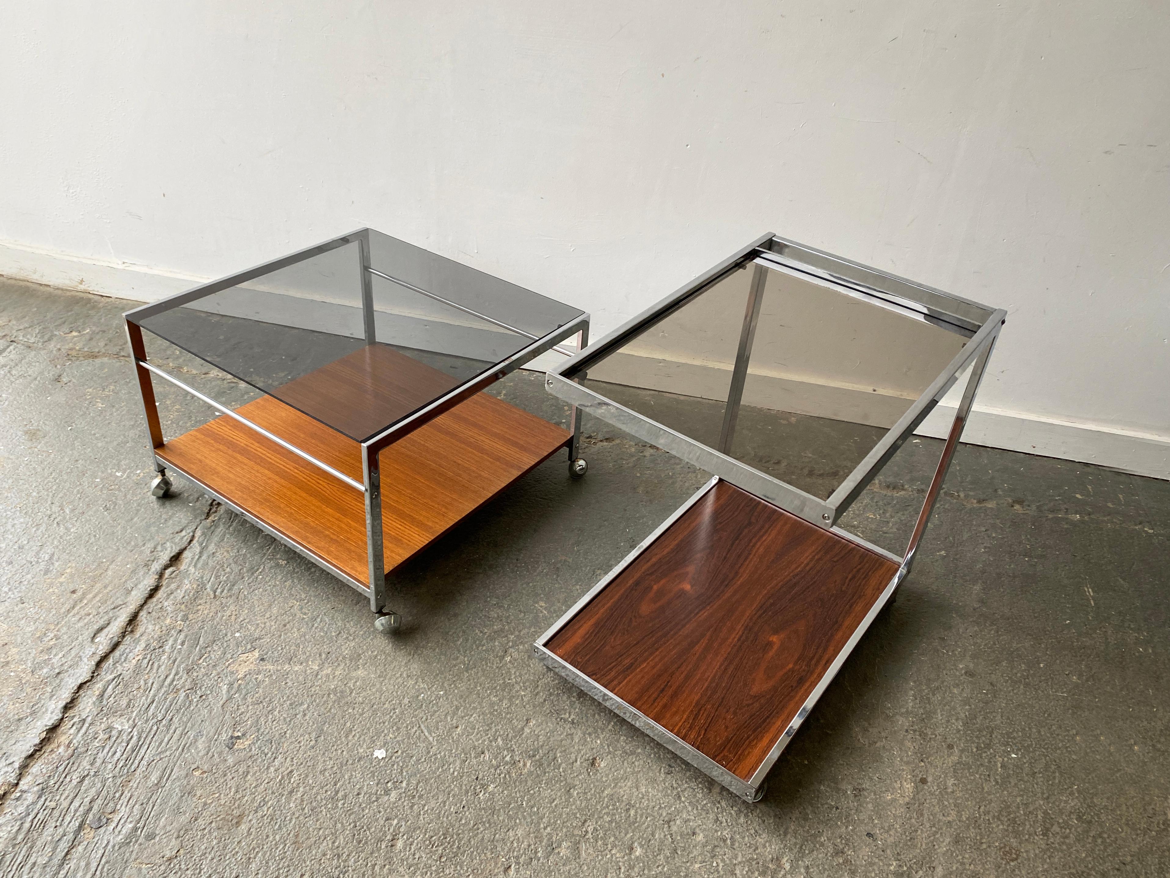 Mid-Century Modern Chariot à boissons et table basse assortie de The Moderns Modernity des années 1960 par MDA en vente