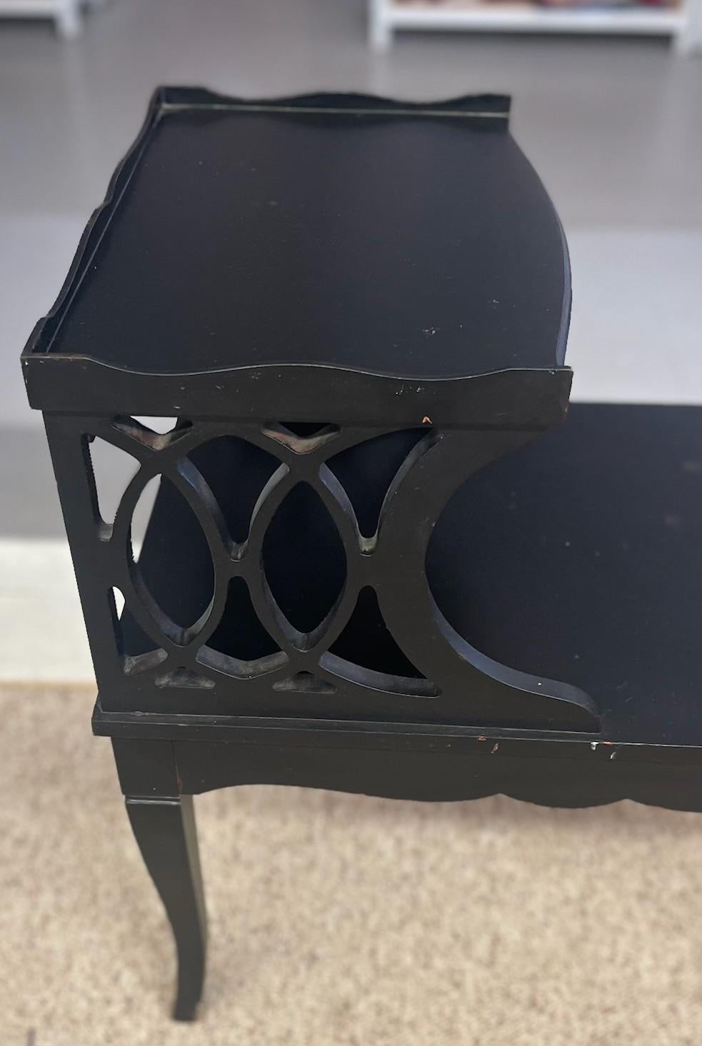 1960s Mid-Century Modern Ebonized Coffee Table von Lane's mit konischen Beinen. (Moderne der Mitte des Jahrhunderts) im Angebot