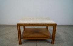 Mesa auxiliar estilo Edward Wormley de mediados de siglo de 1960
