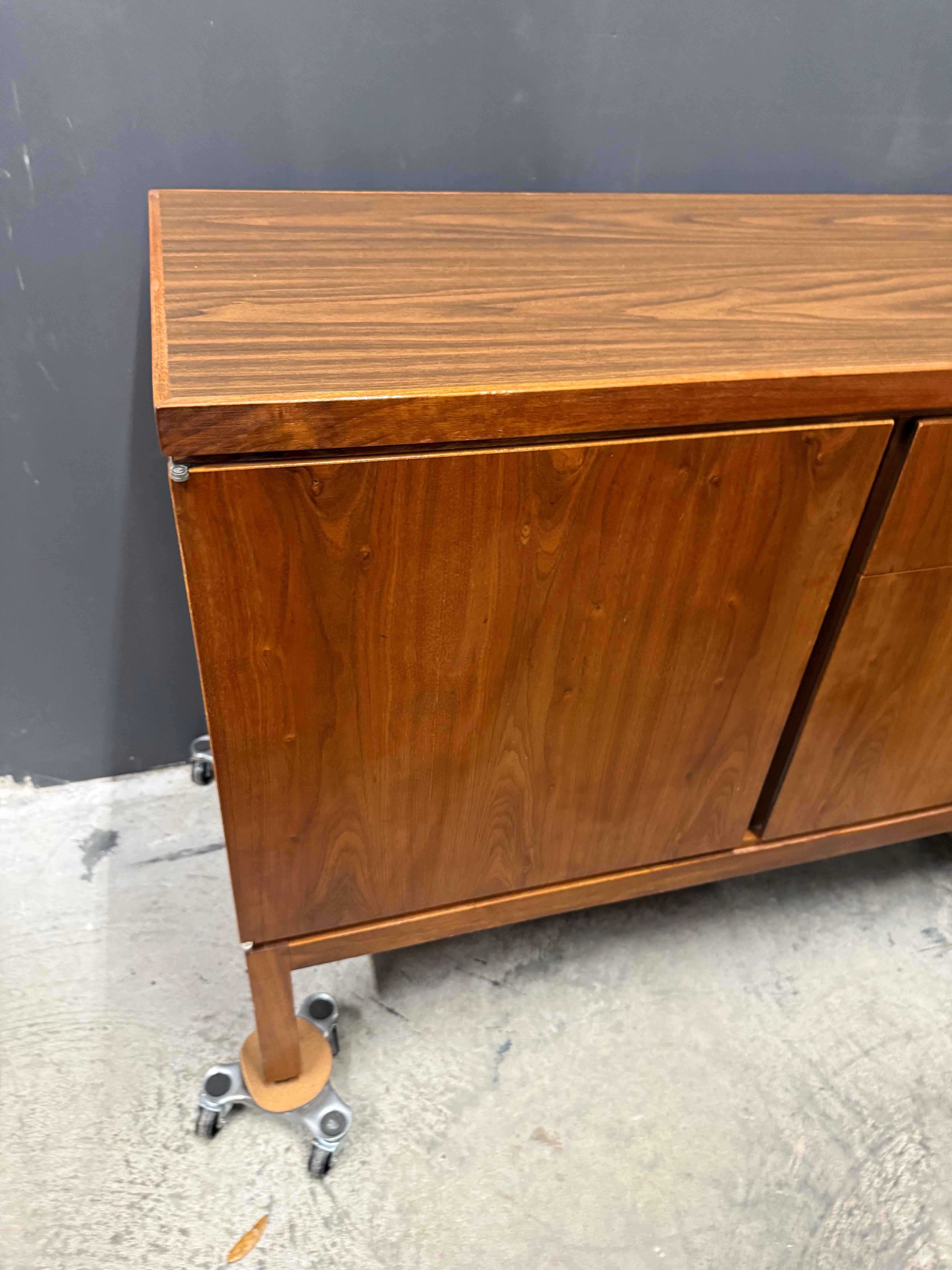 1960s Mid-Century Modern Executive Walnut Credenza With File Drawers For Sale 4