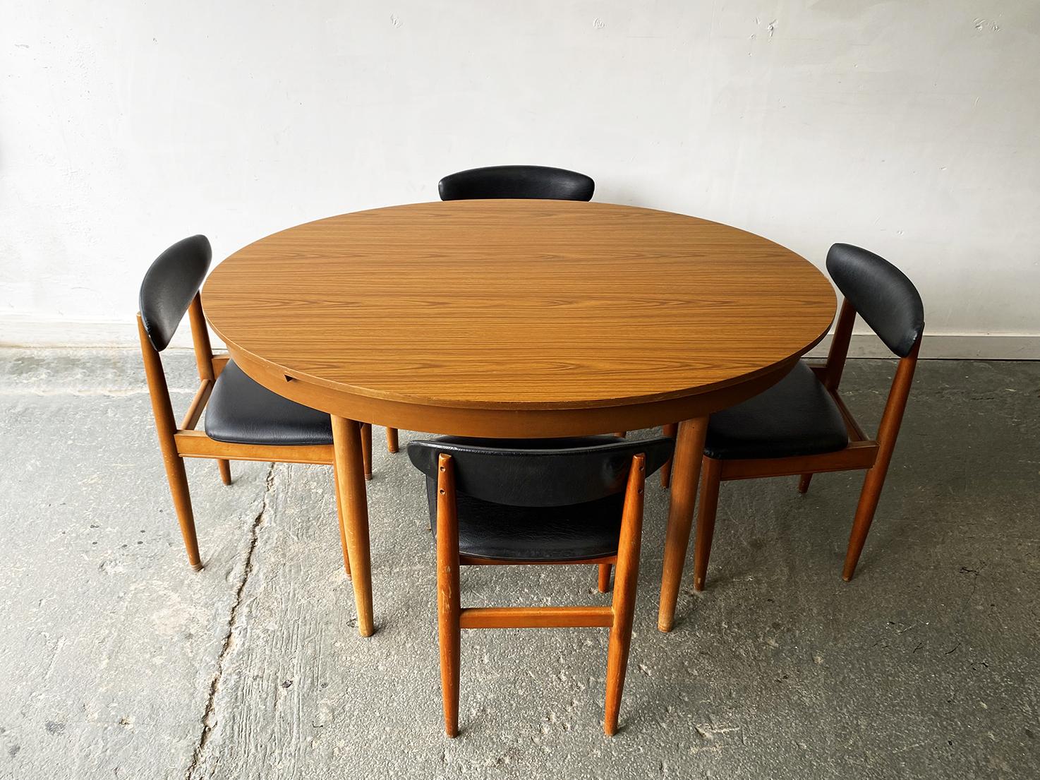 Table de salle à manger à rallonge The Modernity des années 1960 par Schrieber en vente 1