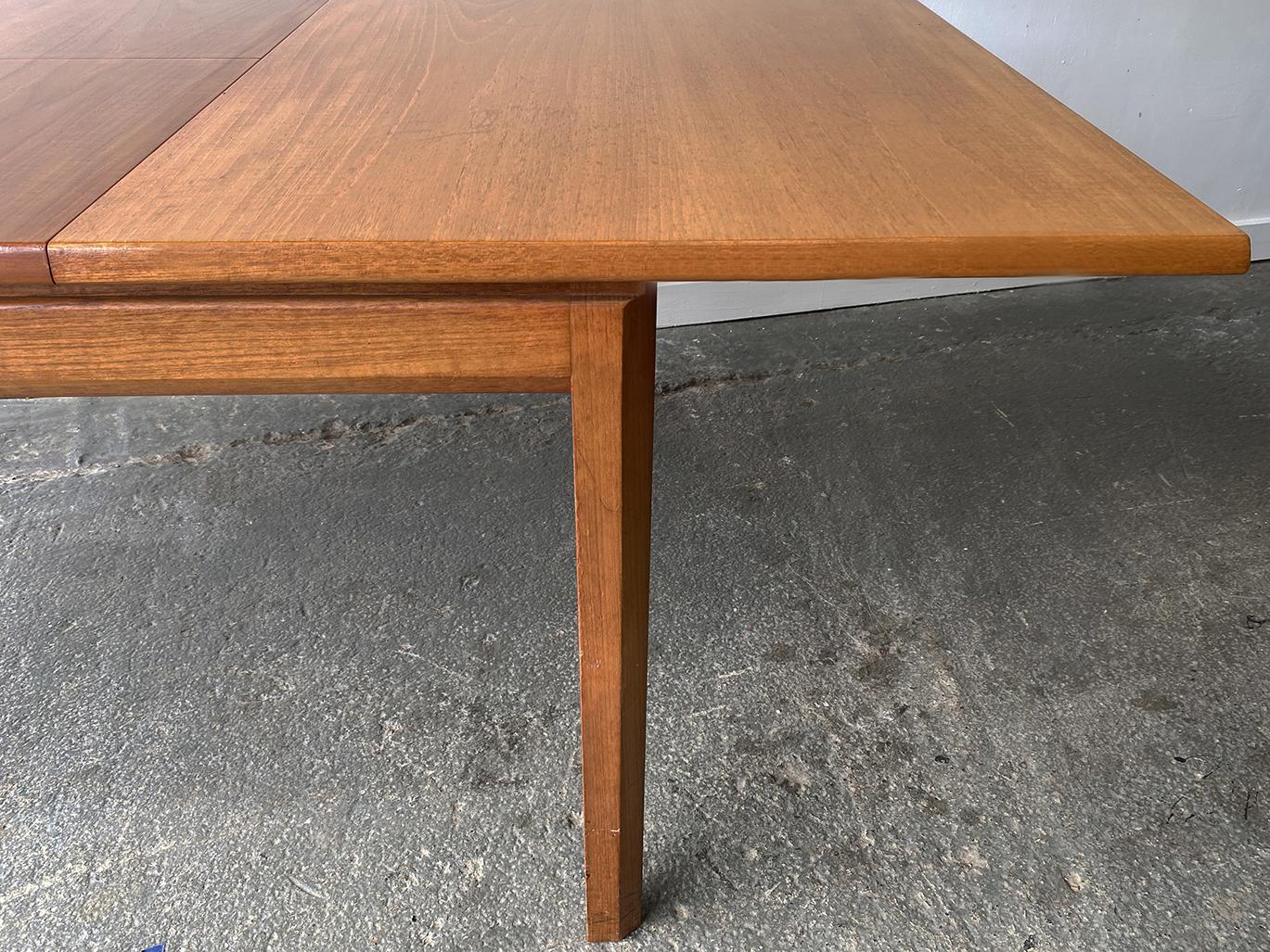 1960’s Mid-Century Modern extending dining table by White & Newton 3