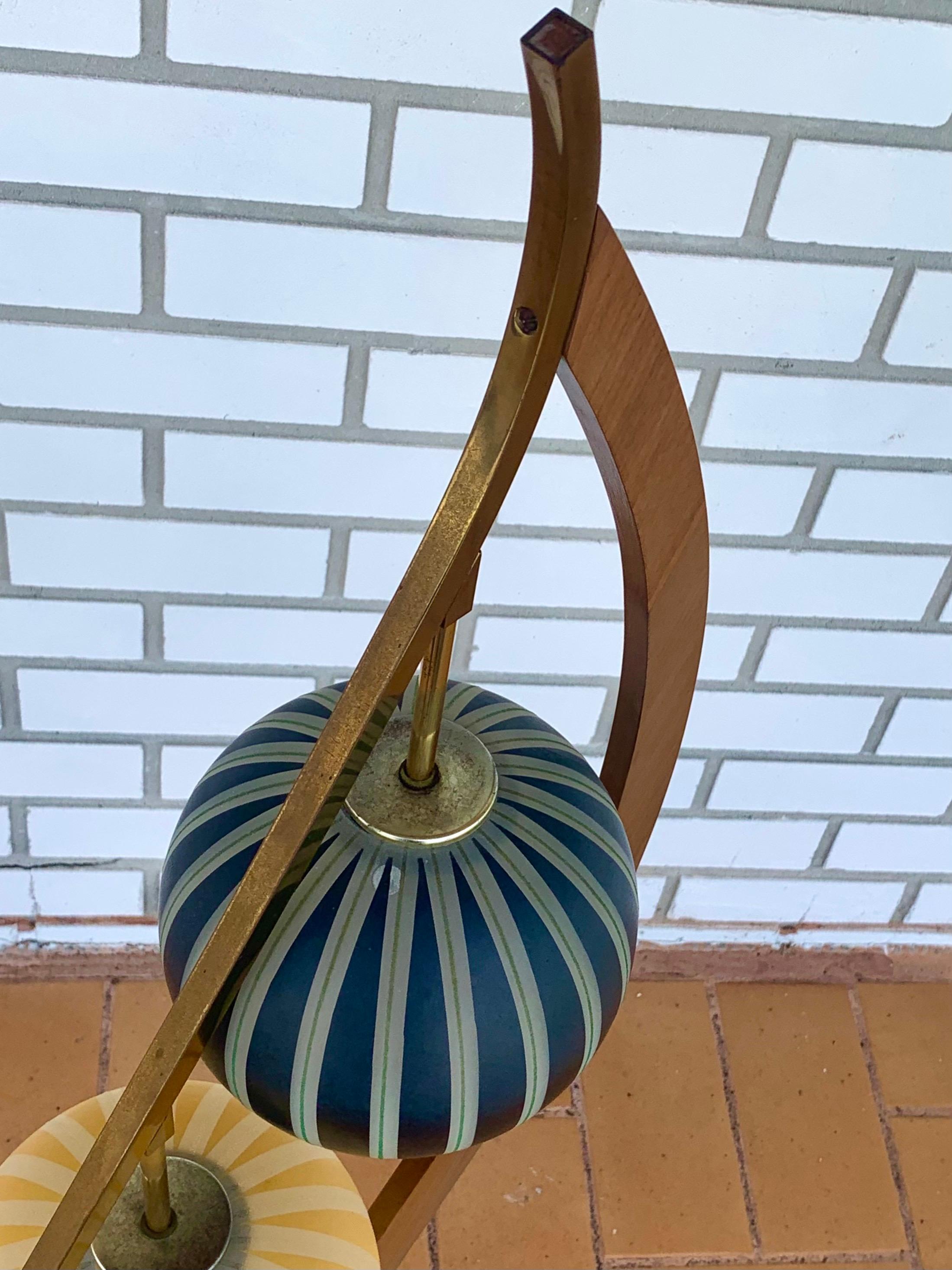 1960s Mid-Century Modern Floor Lamp in Brass and Wood with Red/Yellow/Blue Bulbs In Good Condition In Boynton Beach, FL