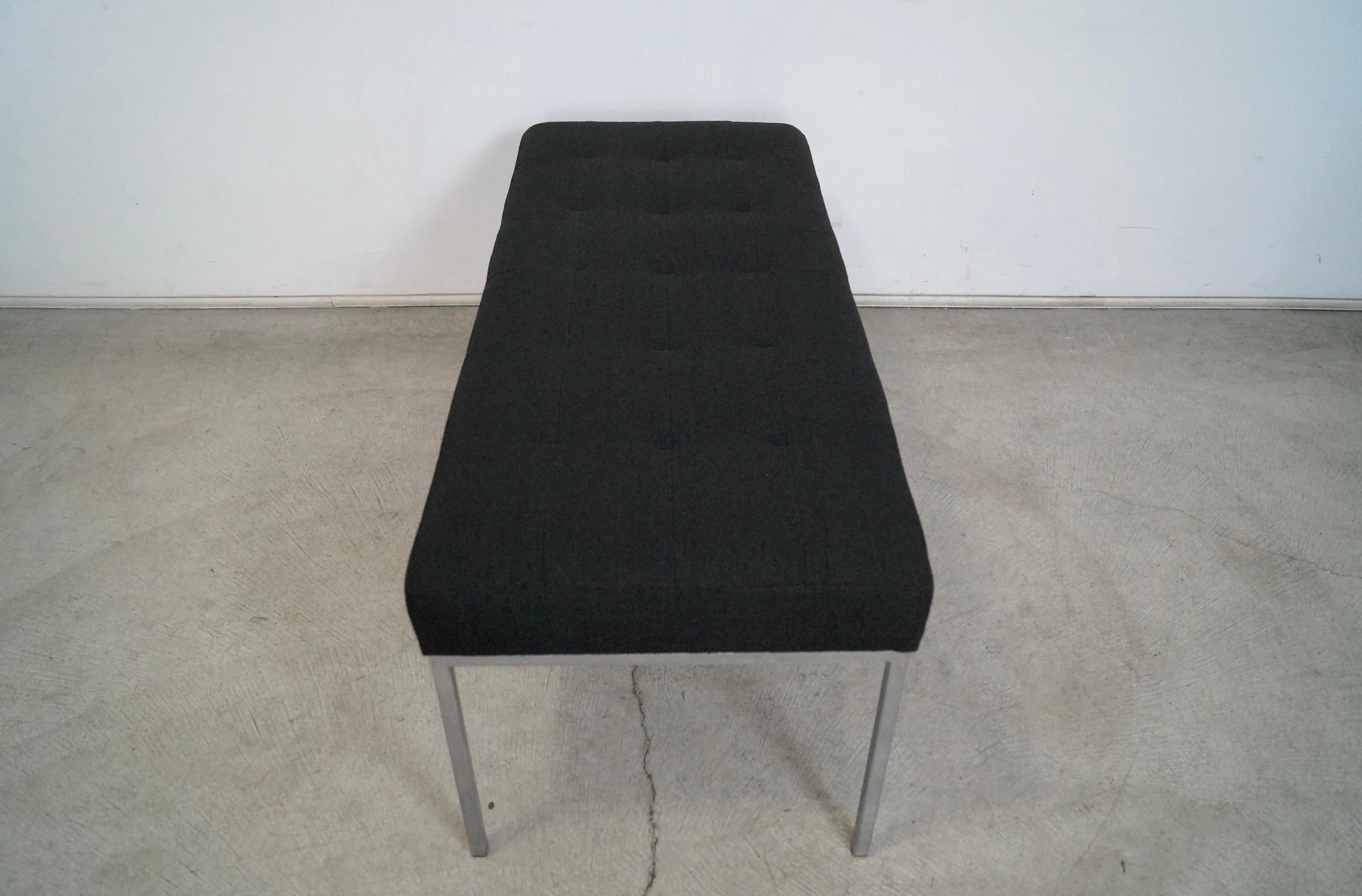 1960's Mid-Century Modern Florence Knoll Style Aluminum & Tweed Bench For Sale 5