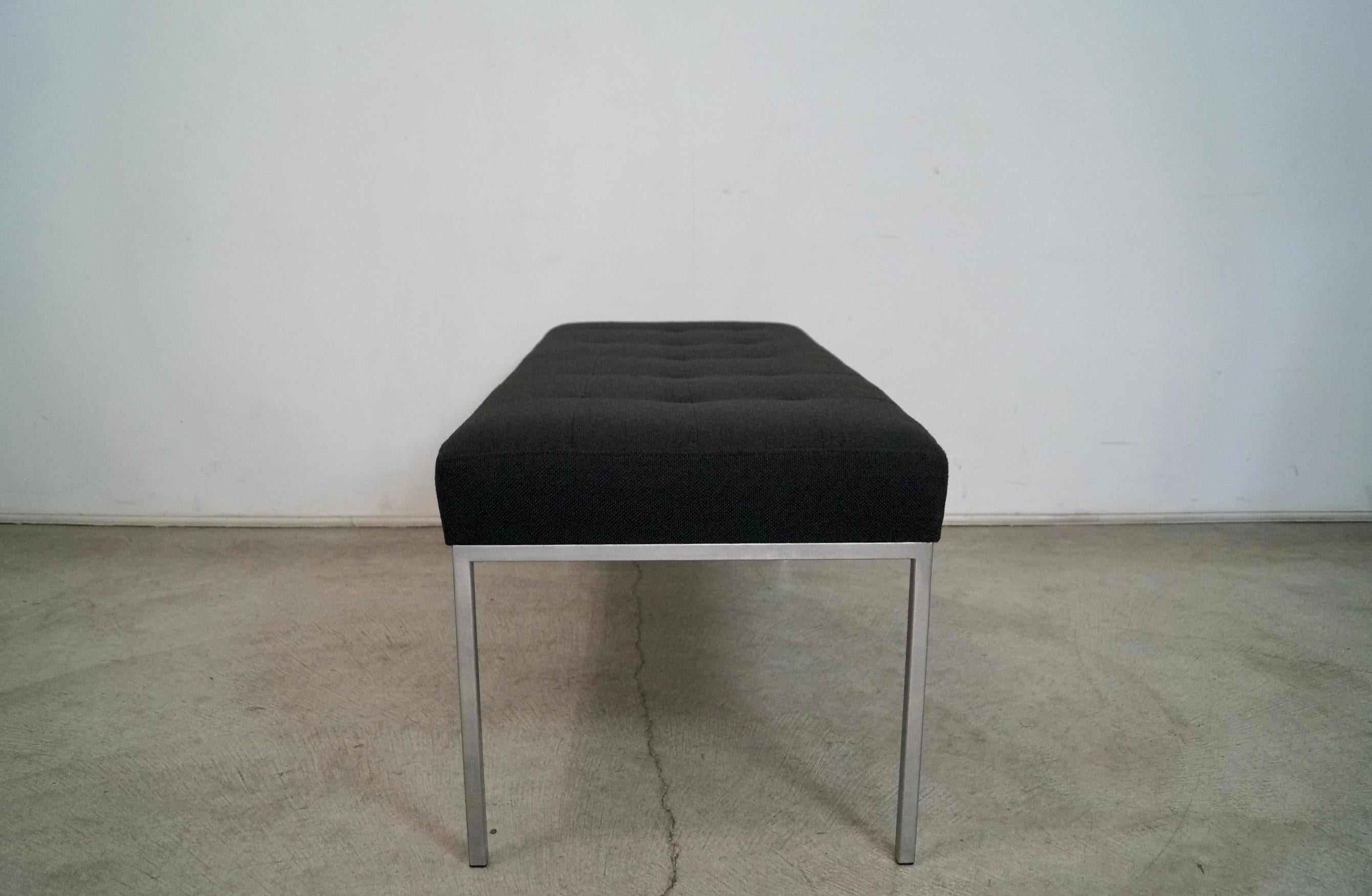 1960's Mid-Century Modern Florence Knoll Style Aluminum & Tweed Bench For Sale 4
