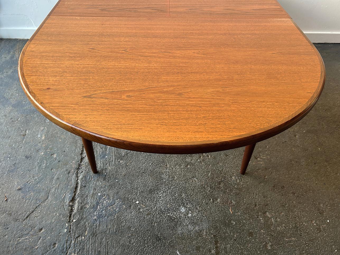 Table de salle à manger à rallonge G-Plan Fresco du milieu du siècle dernier, 1960 en vente 1