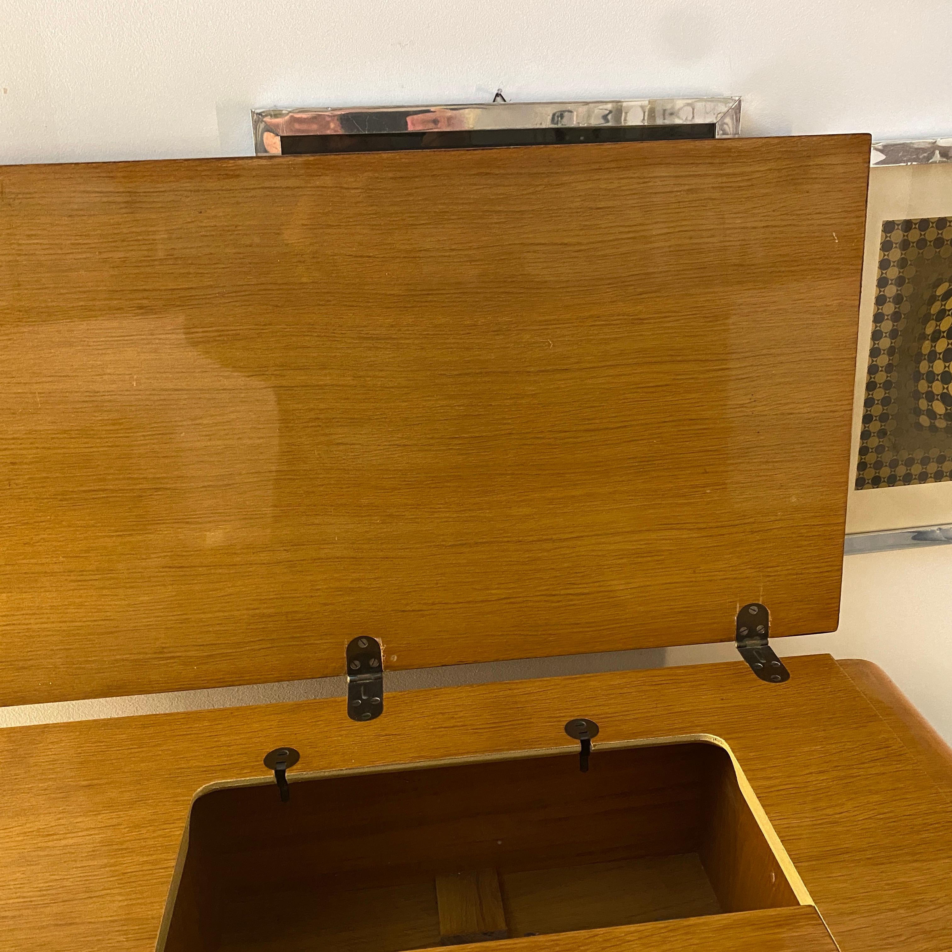 1960s Mid-Century Modern Giò Ponti for Singer Console for Sewing Machine In Good Condition In Aci Castello, IT