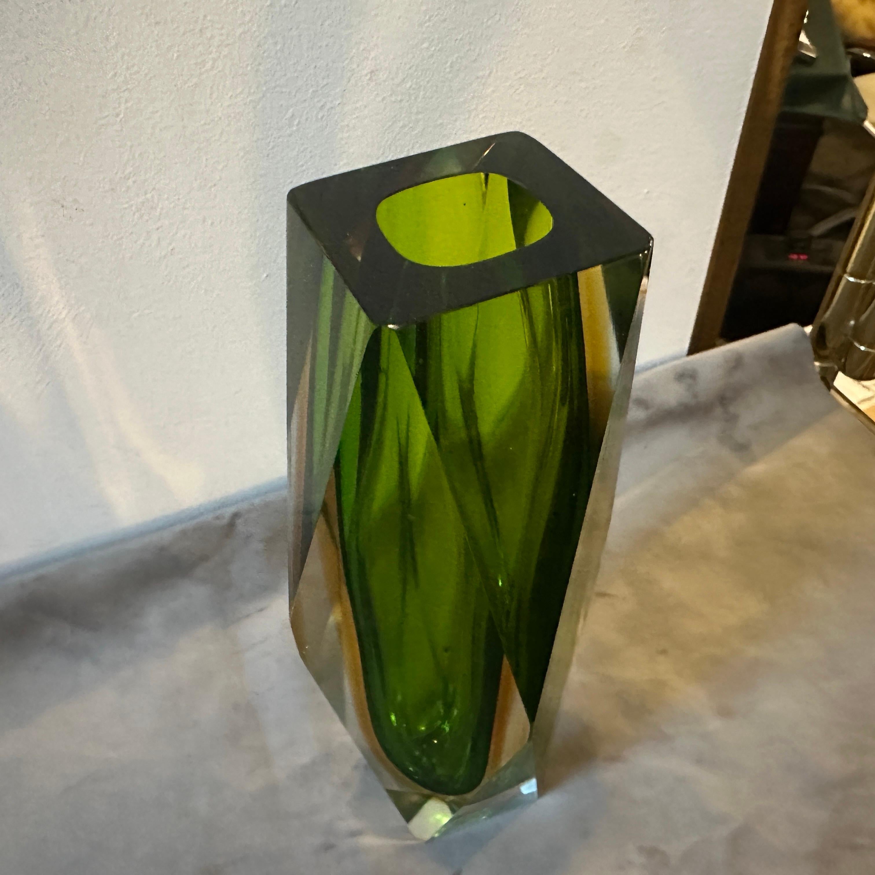 Hand-Crafted 1960s Mid-Century Modern Green and Yellow Faceted Sommerso Murano Glass Vase For Sale