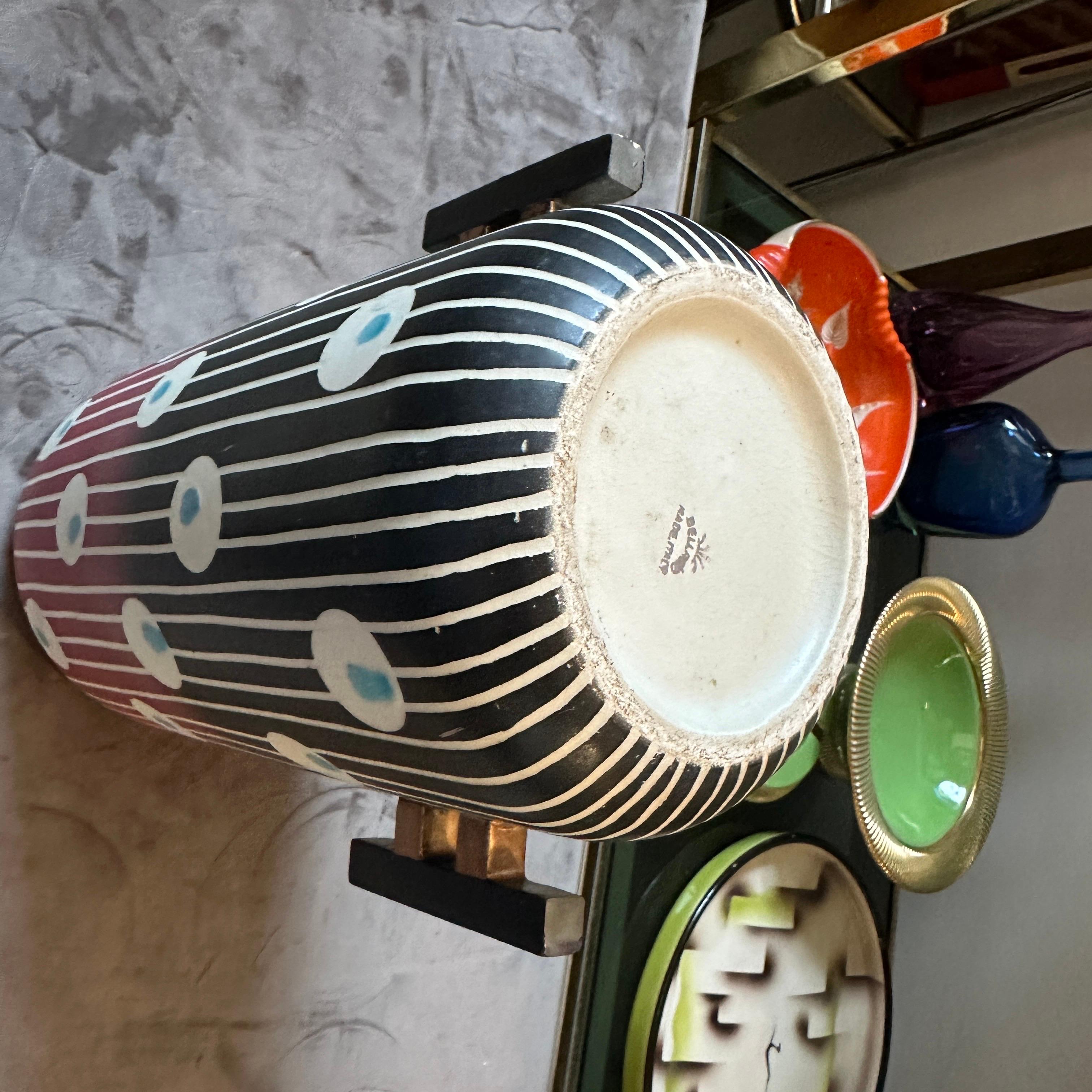 1960s Mid-Century Modern Hand-Painted Ceramic Italian Vase by Bellaria For Sale 6