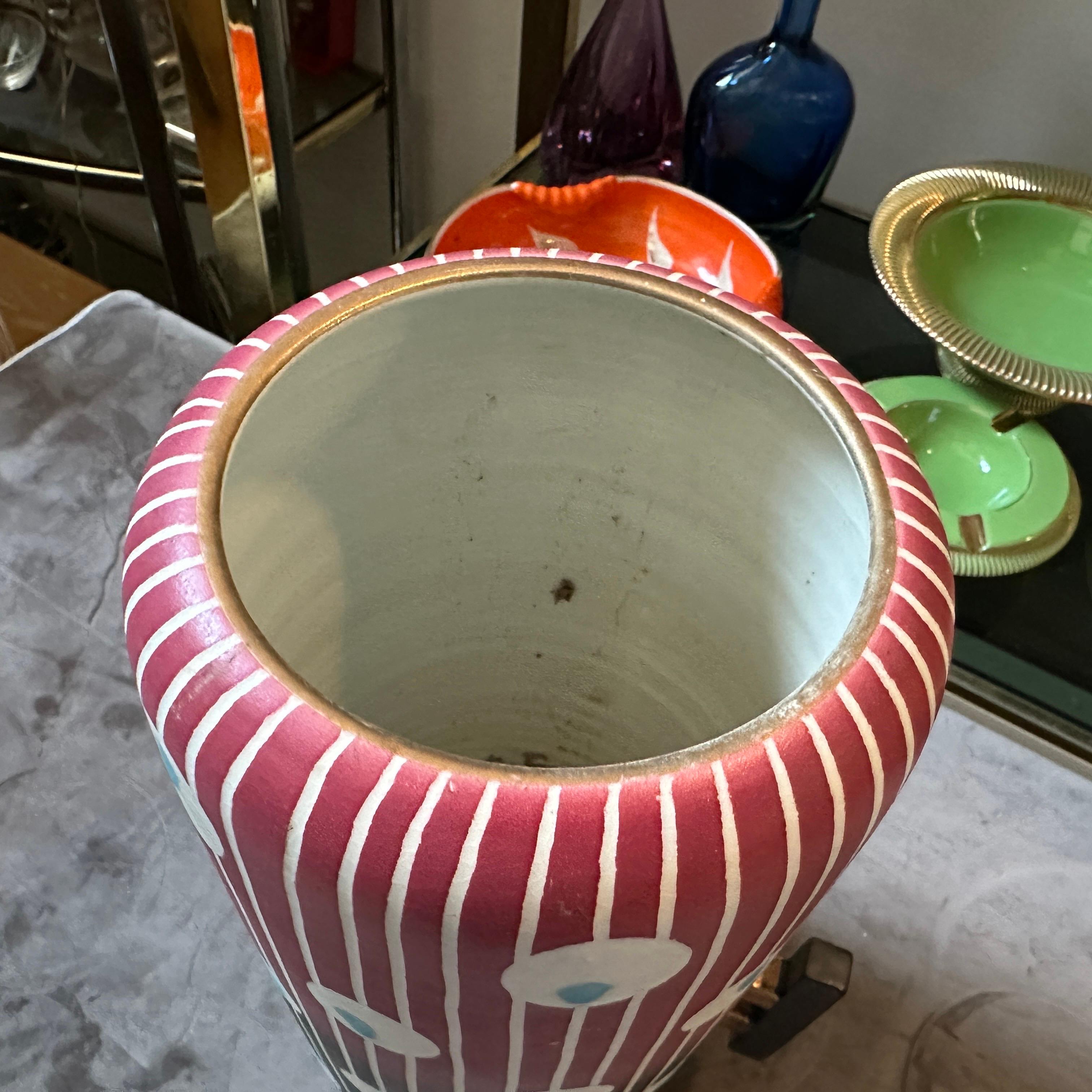 1960s Mid-Century Modern Hand-Painted Ceramic Italian Vase by Bellaria For Sale 2