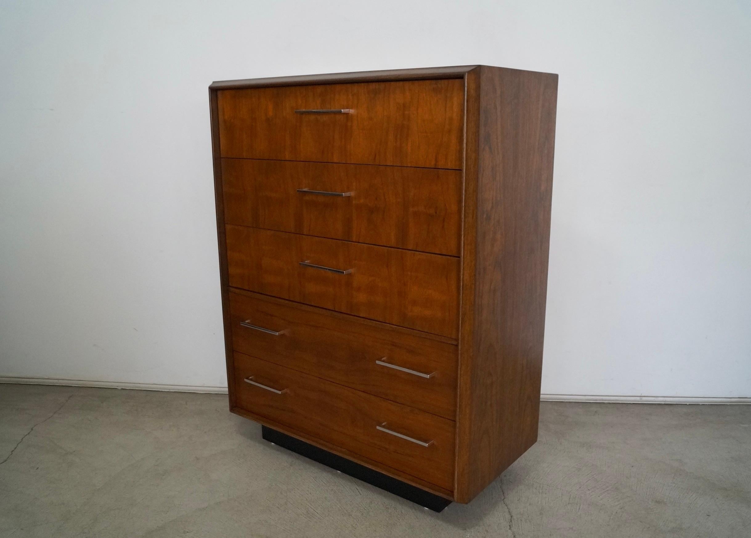 1960's dresser