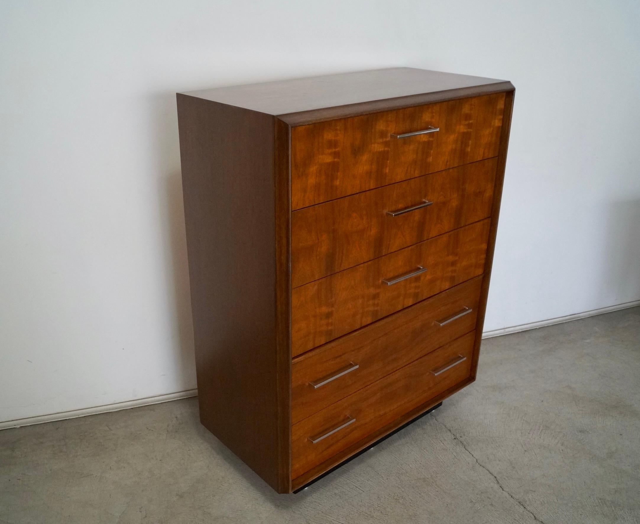 1960s Mid-Century Modern Highboy Dresser by Lane In Excellent Condition For Sale In Burbank, CA