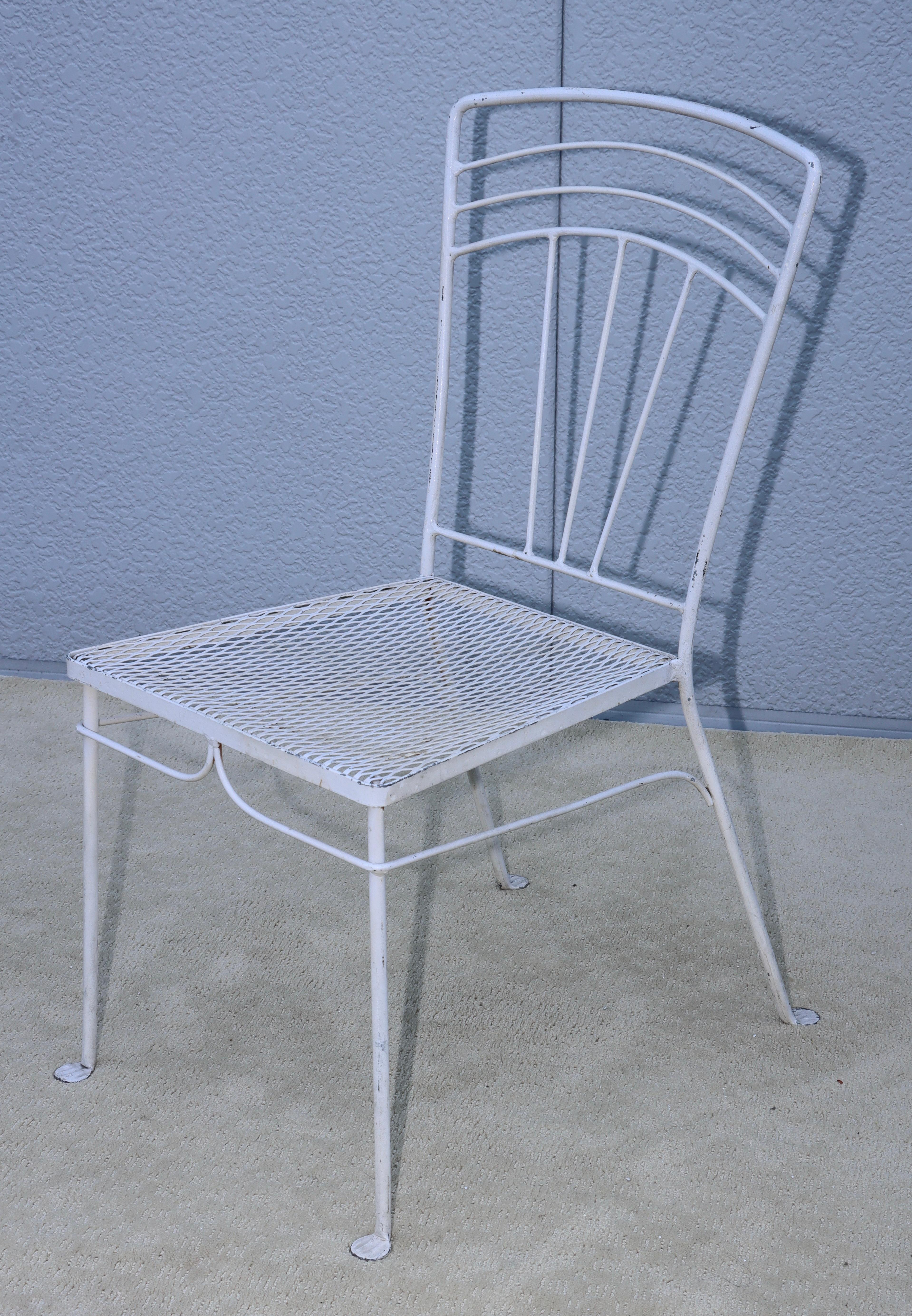 Juego de comedor exterior de hierro moderno de mediados de siglo de 1960 9