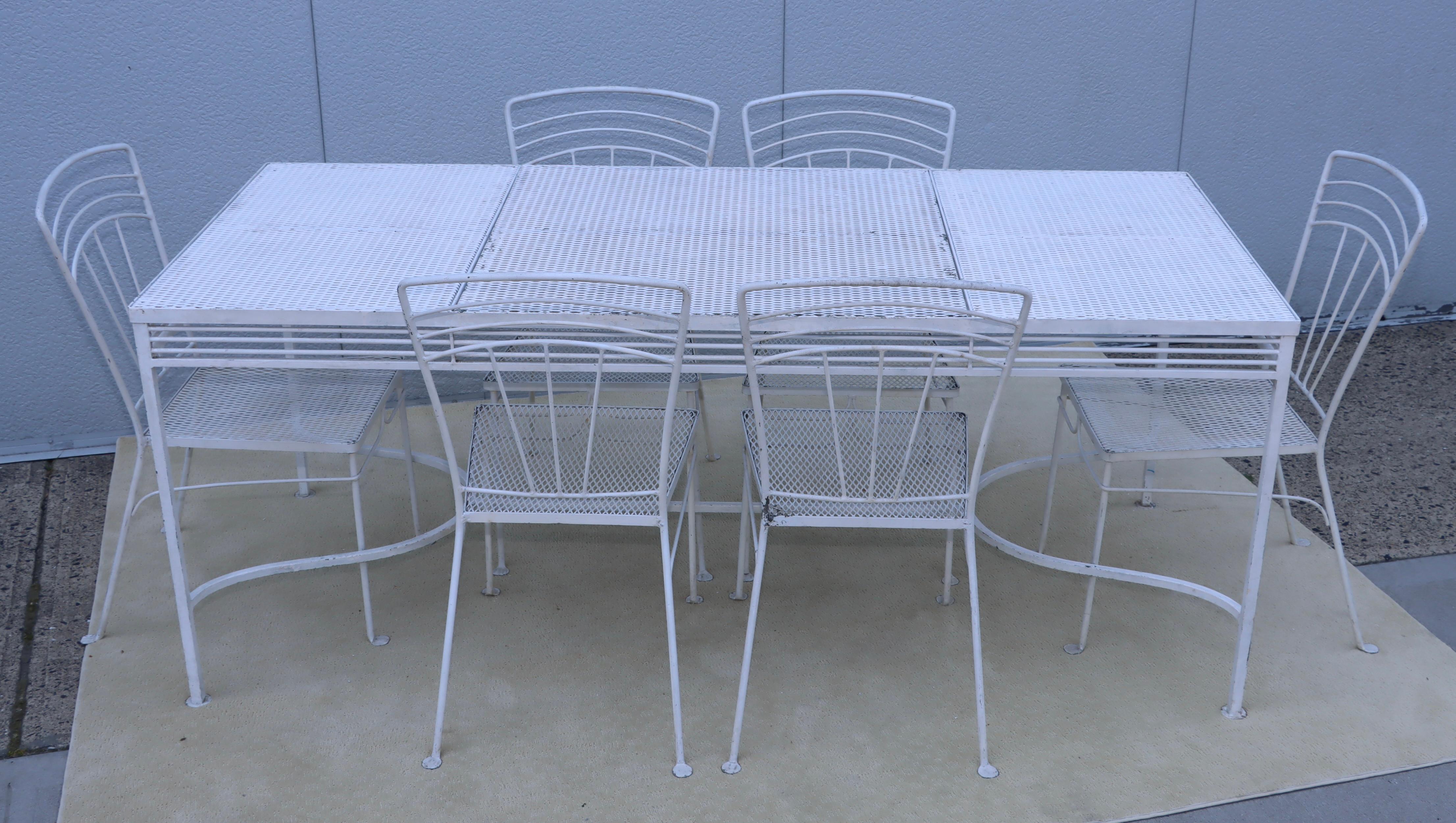 Juego de comedor exterior de hierro moderno de mediados de siglo de 1960 Estadounidense